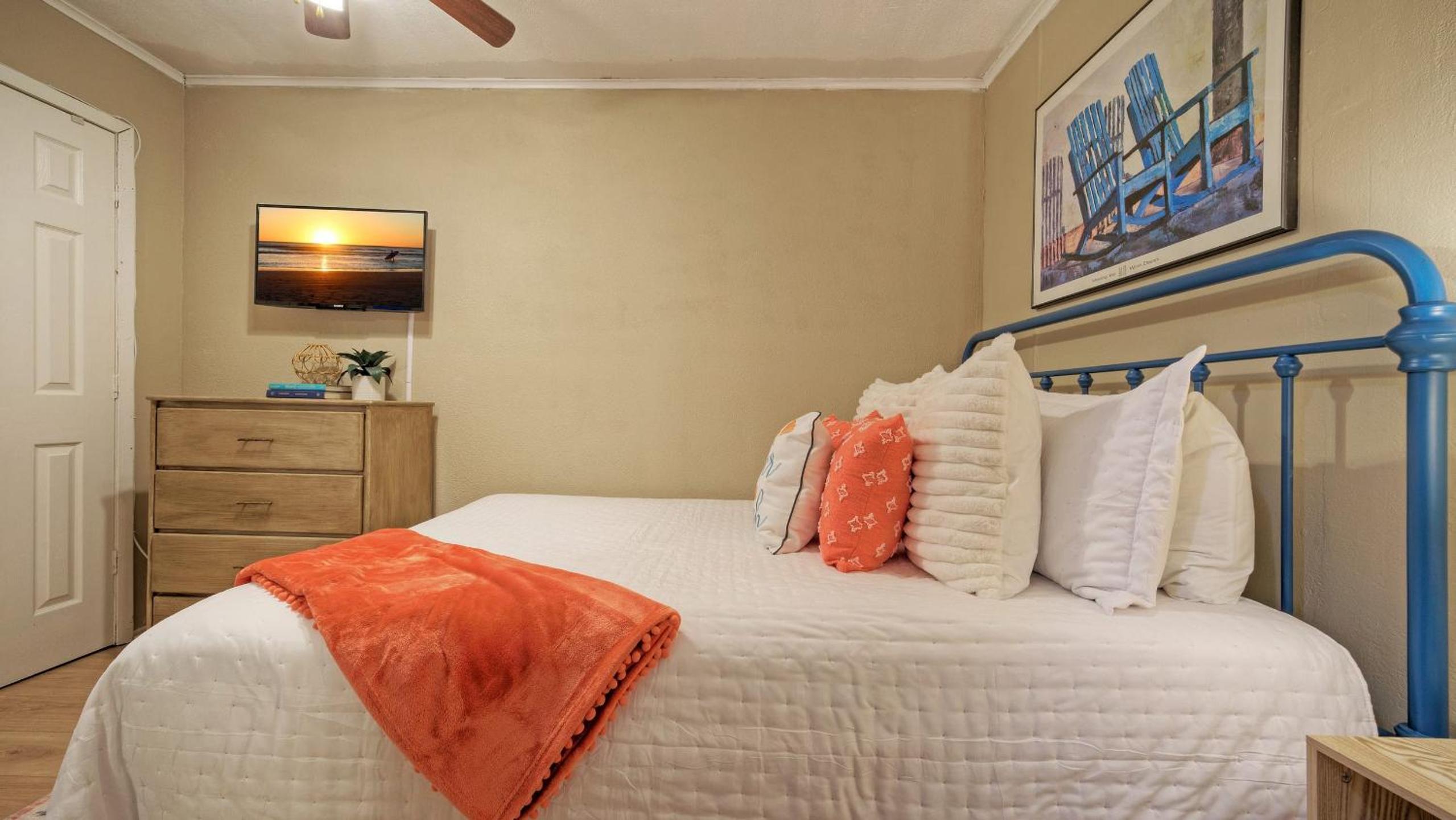 Private Balcony w Ocean View Pool Hot Tub Access Ocean Echo by AvantStay
