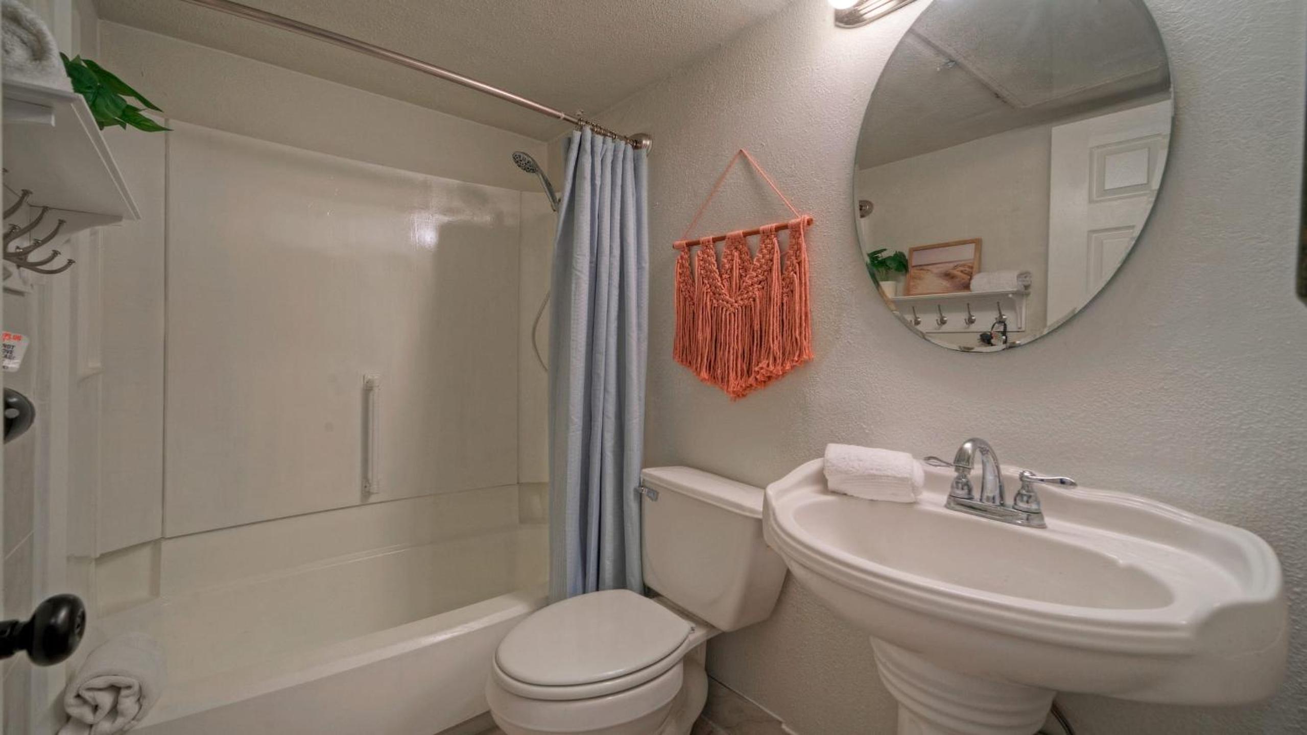 Private Balcony w Ocean View Pool Hot Tub Access Ocean Echo by AvantStay