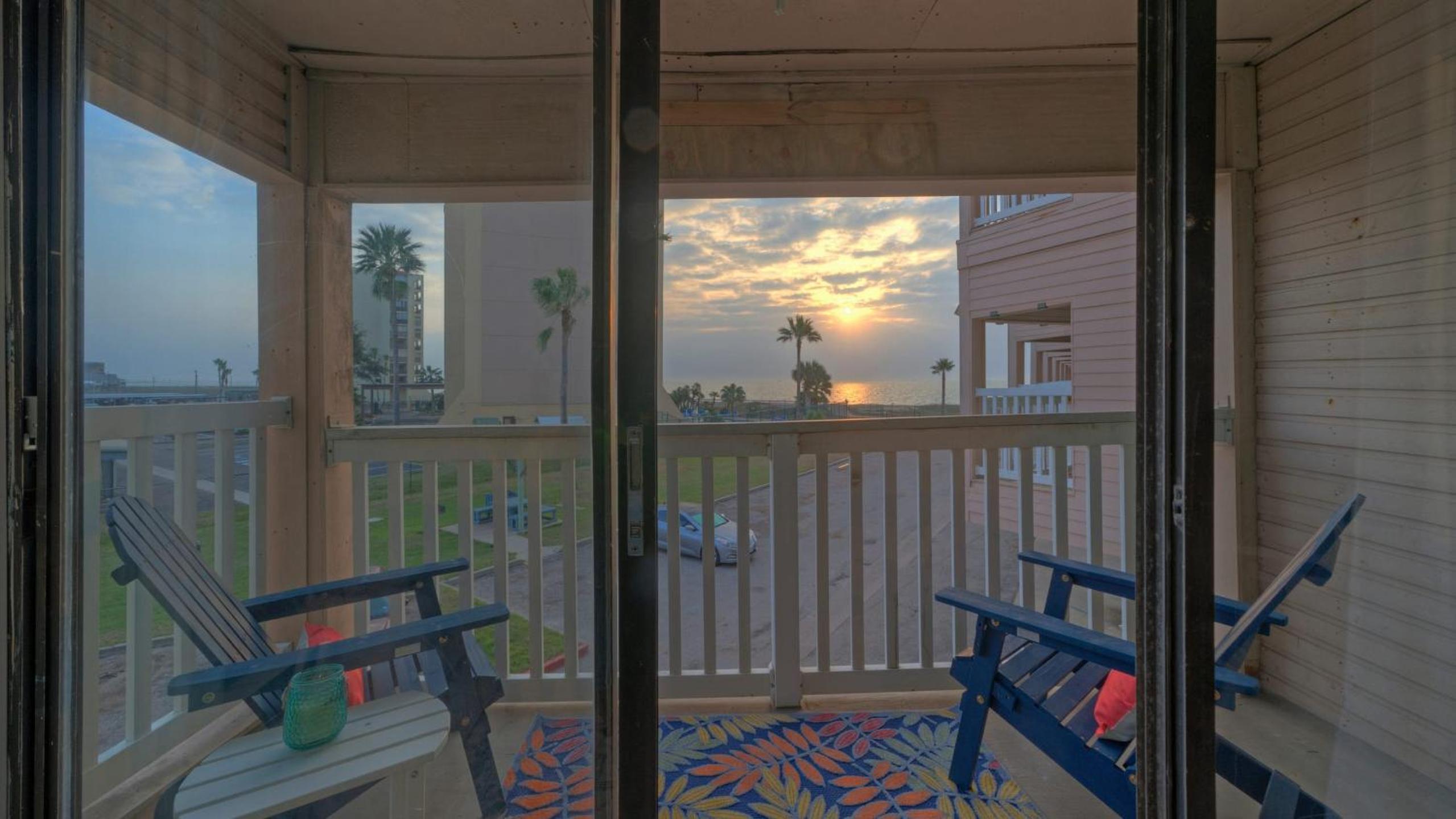 Private Balcony w Ocean View Pool Hot Tub Access Ocean Echo by AvantStay