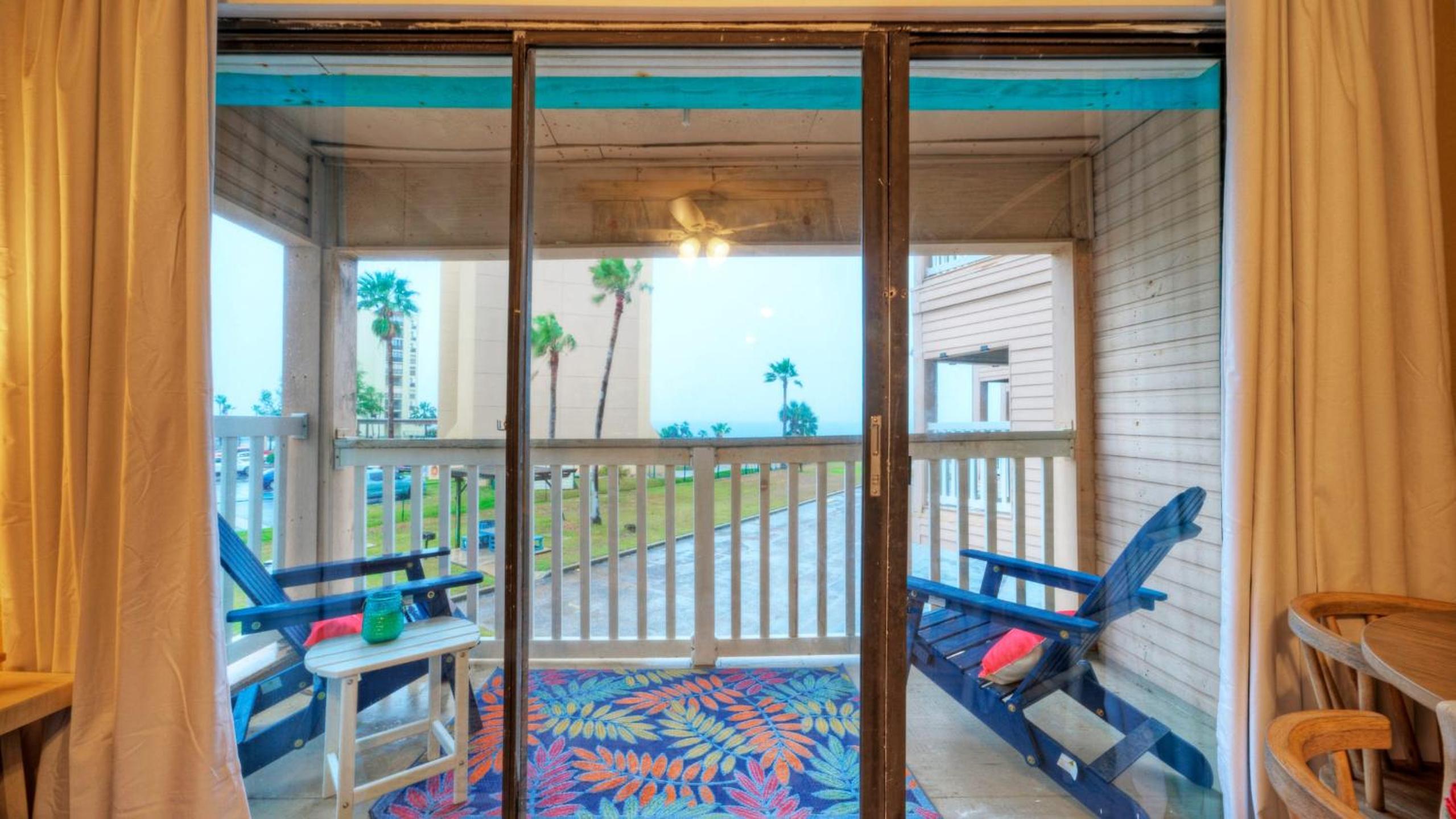 Private Balcony w Ocean View Pool Hot Tub Access Ocean Echo by AvantStay
