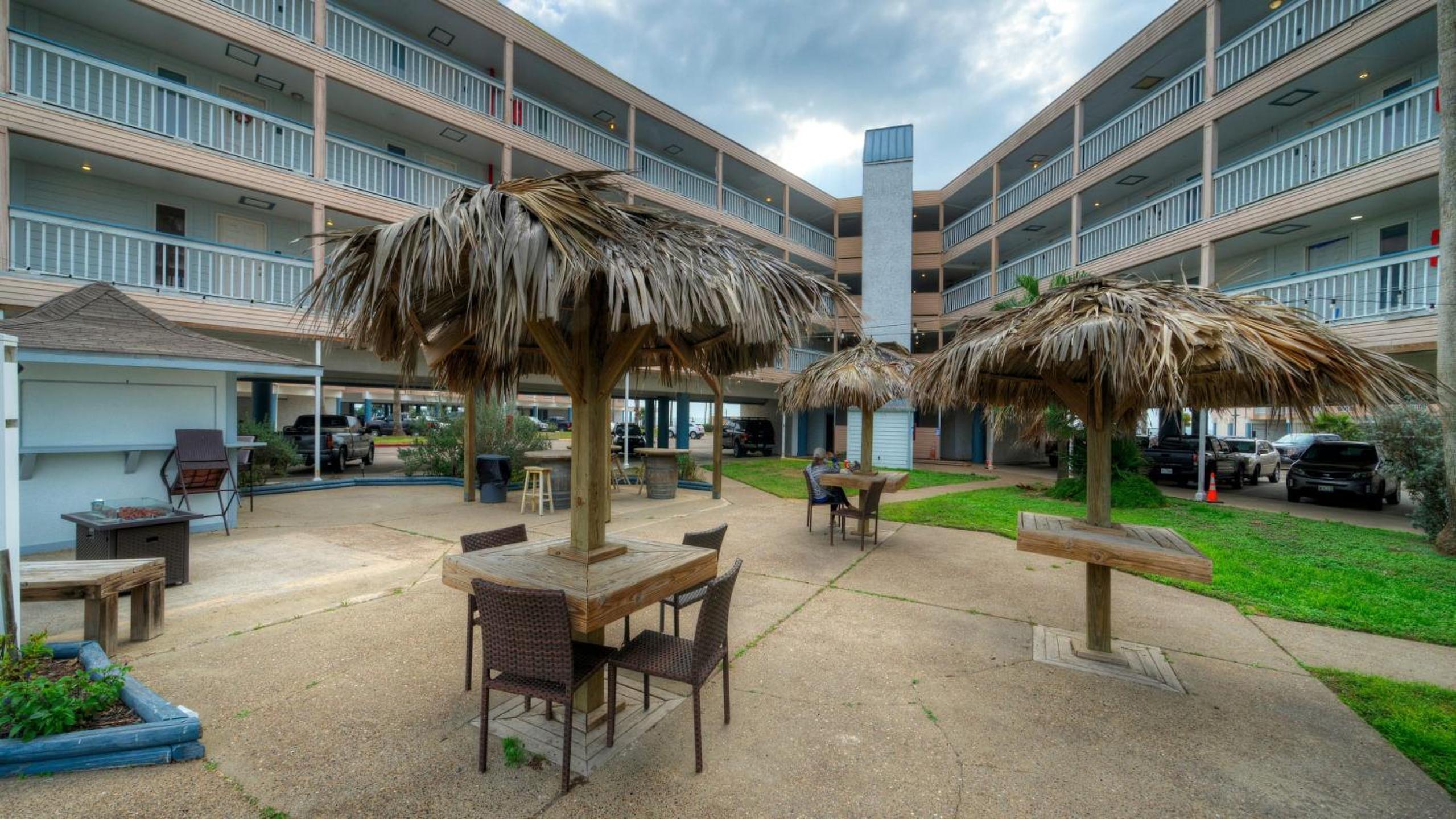 Private Balcony w Ocean View Pool Hot Tub Access Ocean Echo by AvantStay