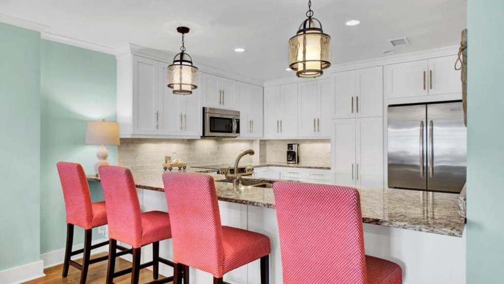 415 Seascape by AvantStay Beachfront Condo w Communal Pool Access