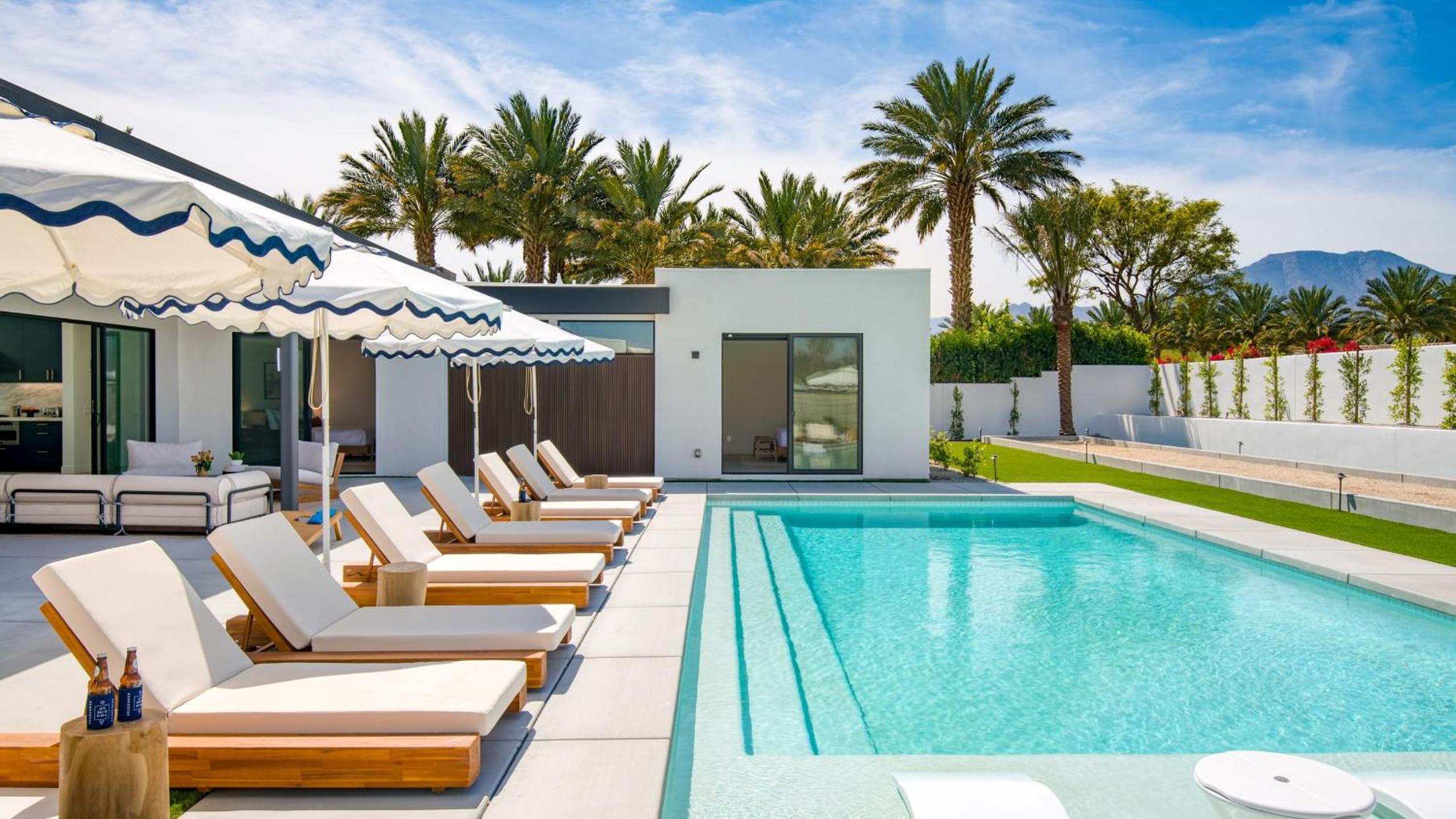 Sleeps 34 2 Villas Pool Pickleball Bocce Polo Villas Elara by AvantStay
