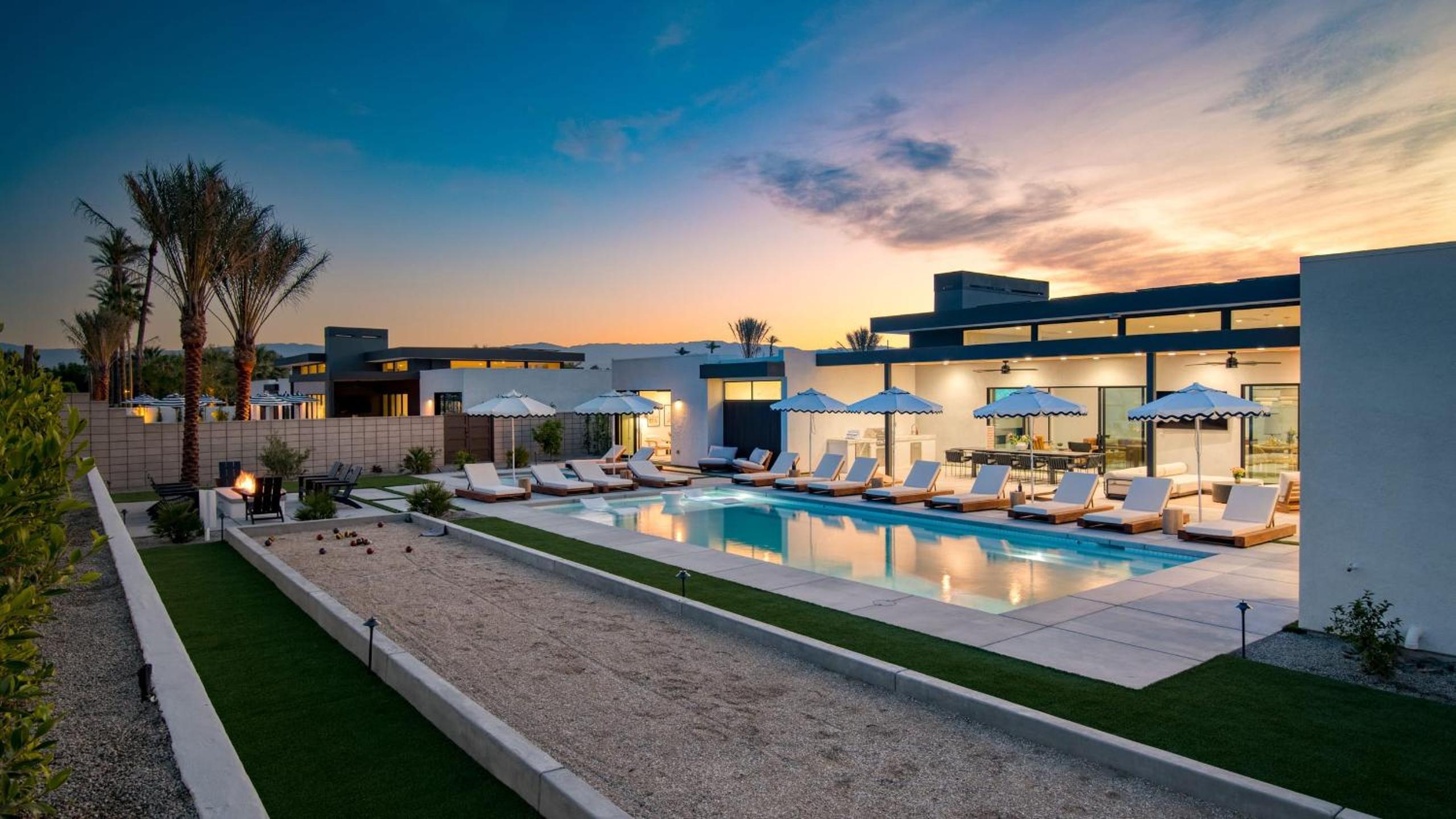 Sleeps 34 2 Villas Pool Pickleball Bocce Polo Villas Elara by AvantStay
