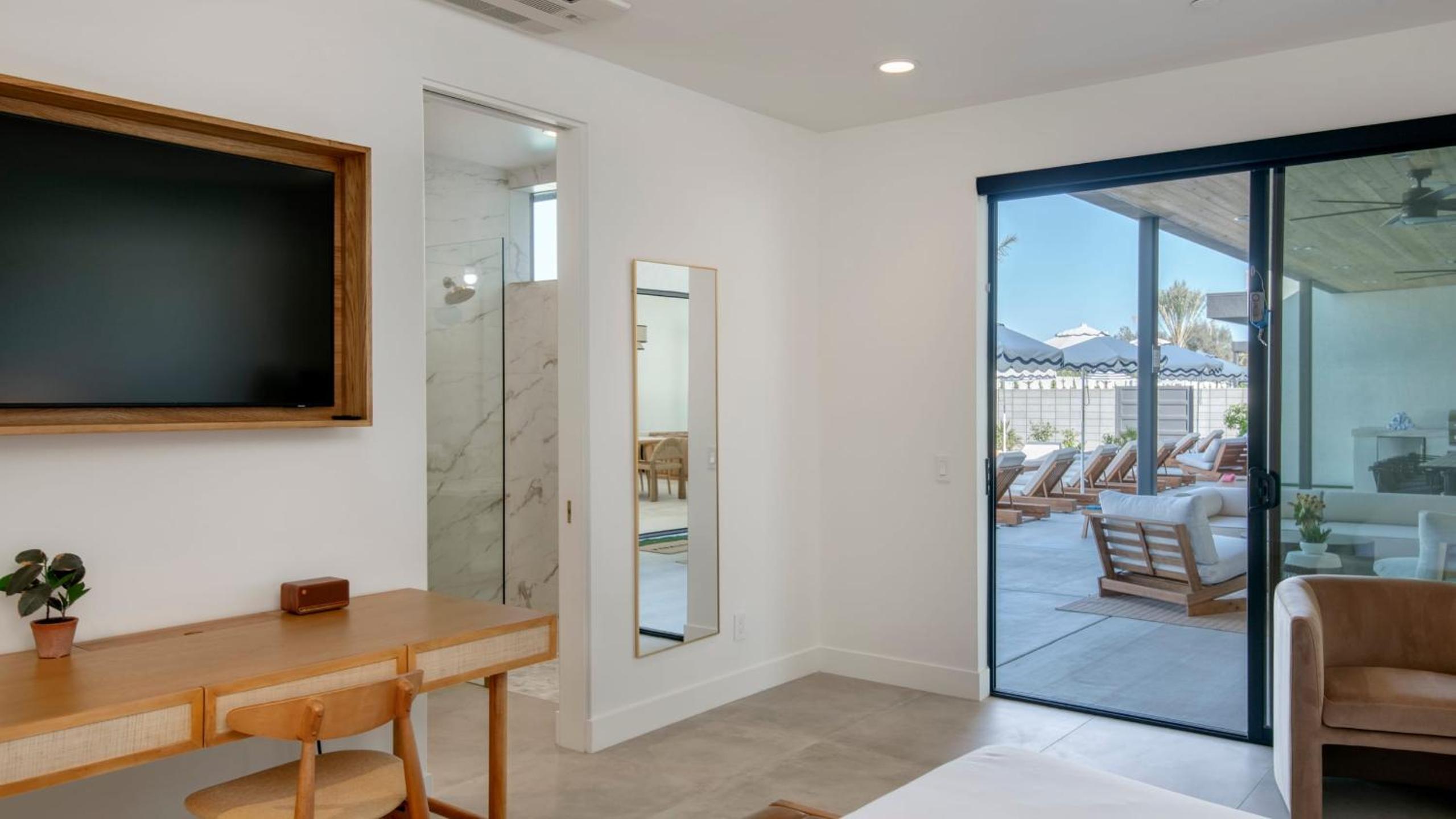 Sleeps 34 2 Villas Pool Pickleball Bocce Polo Villas Elara by AvantStay