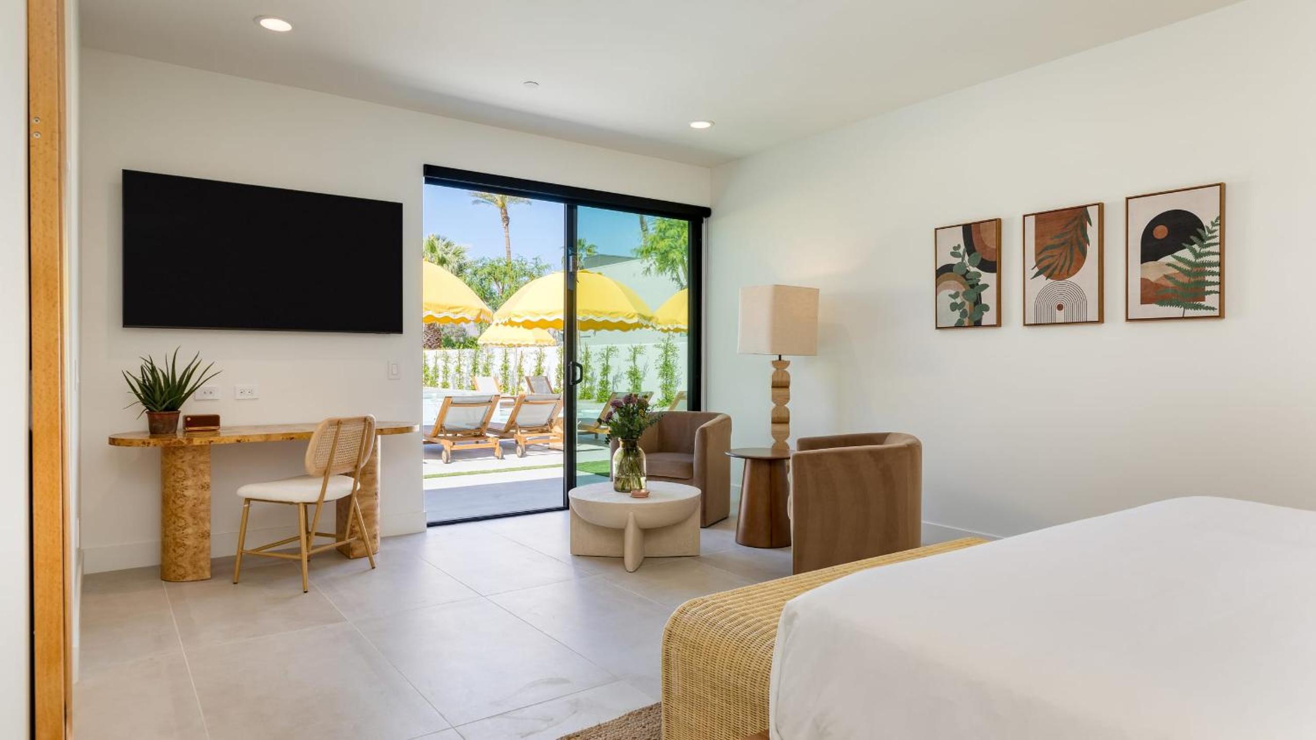 Sleeps 34 2 Villas Pool Pickleball Bocce Polo Villas Elara by AvantStay