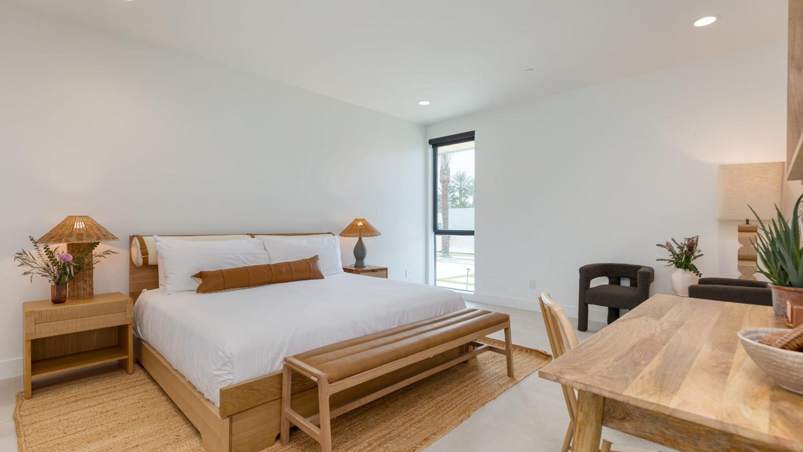 Sleeps 34 2 Villas Pool Pickleball Bocce Polo Villas Elara by AvantStay