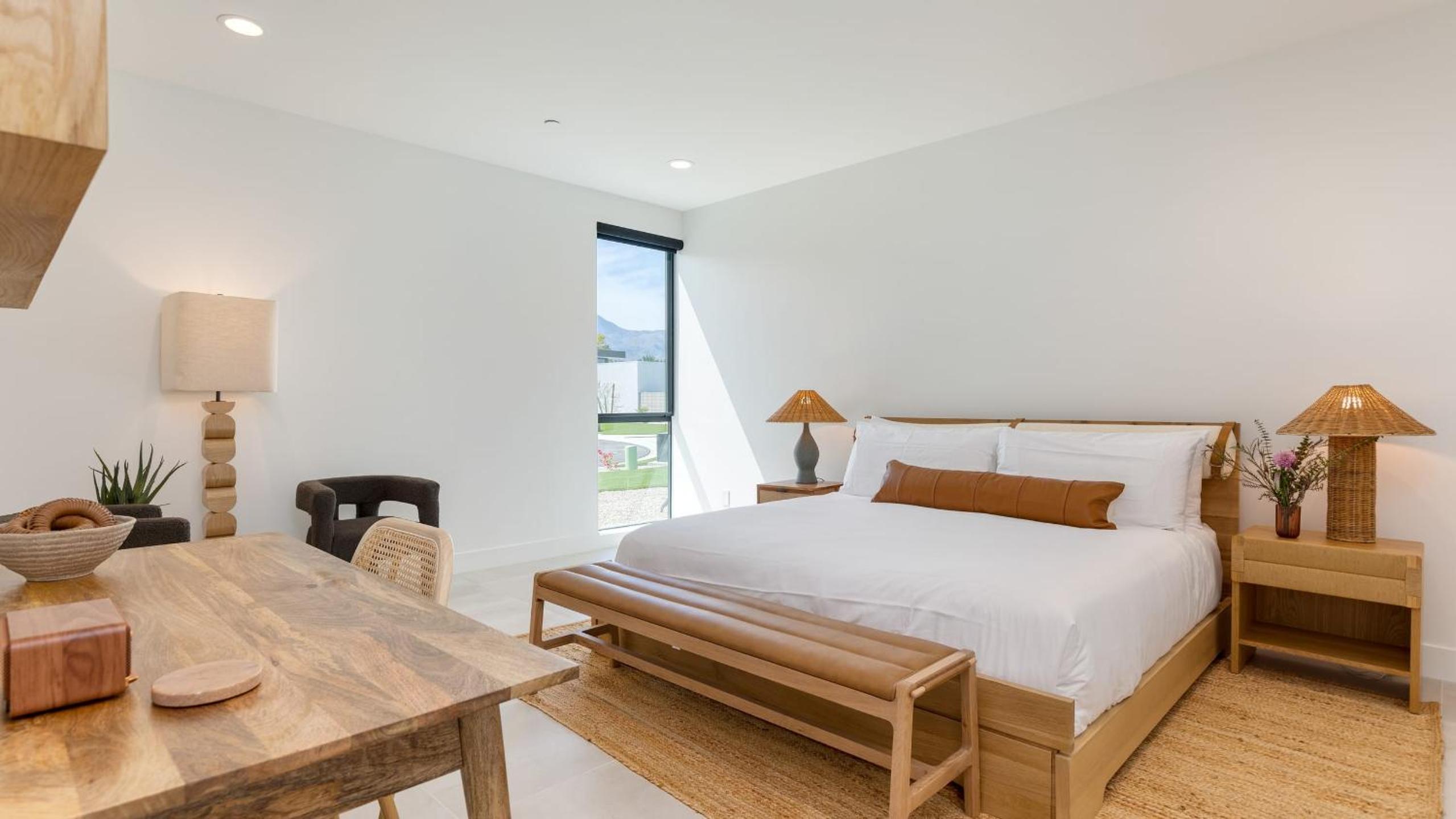 Sleeps 34 2 Villas Pool Pickleball Bocce Polo Villas Elara by AvantStay