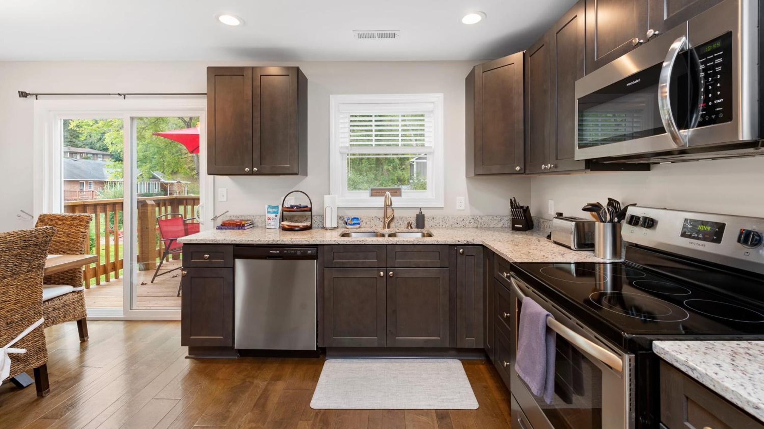 Dogwood Sweetgum Buyout by AvantStay 2 Home Buyout Sleeps 16