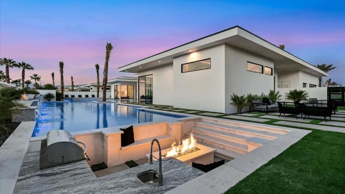 Sleeps 28 2 Luxe Villas w Pickleball Court Bravo Villas Dorada by AvantStay