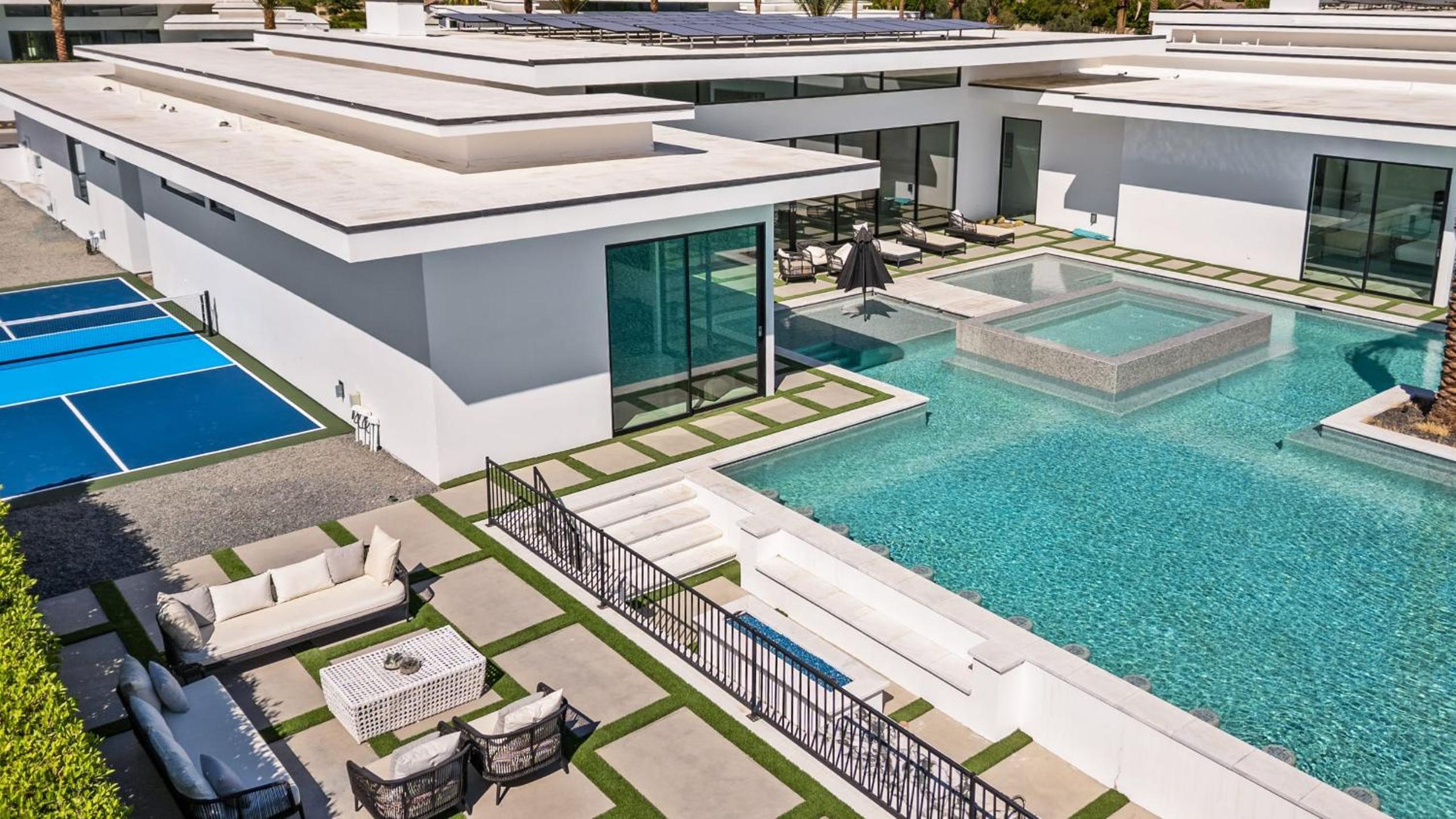 Sleeps 28 2 Luxe Villas w Pickleball Court Bravo Villas Dorada by AvantStay
