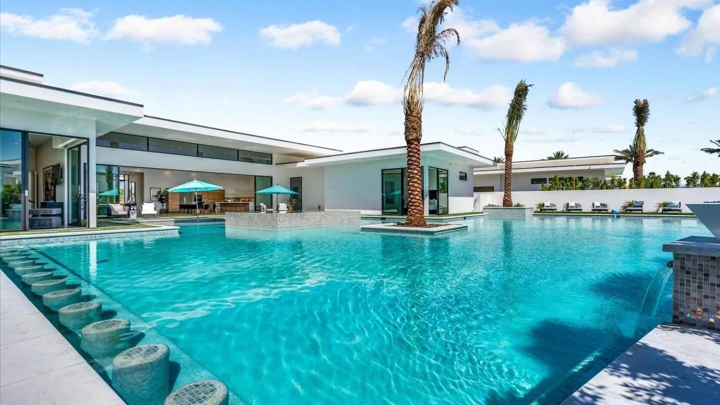 Sleeps 28 2 Luxe Villas w Pickleball Court Bravo Villas Dorada by AvantStay