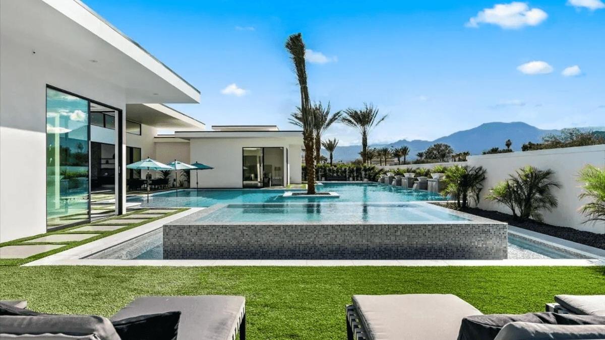 Sleeps 28 2 Luxe Villas w Pickleball Court Bravo Villas Dorada by AvantStay