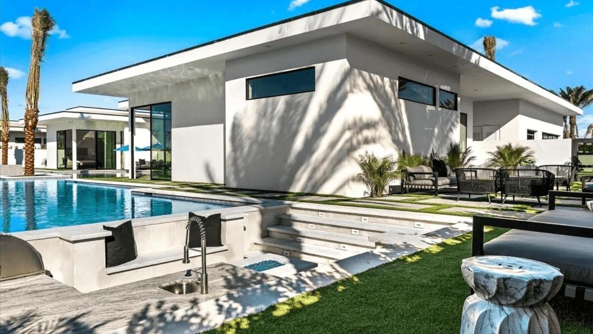 Sleeps 28 2 Luxe Villas w Pickleball Court Bravo Villas Dorada by AvantStay