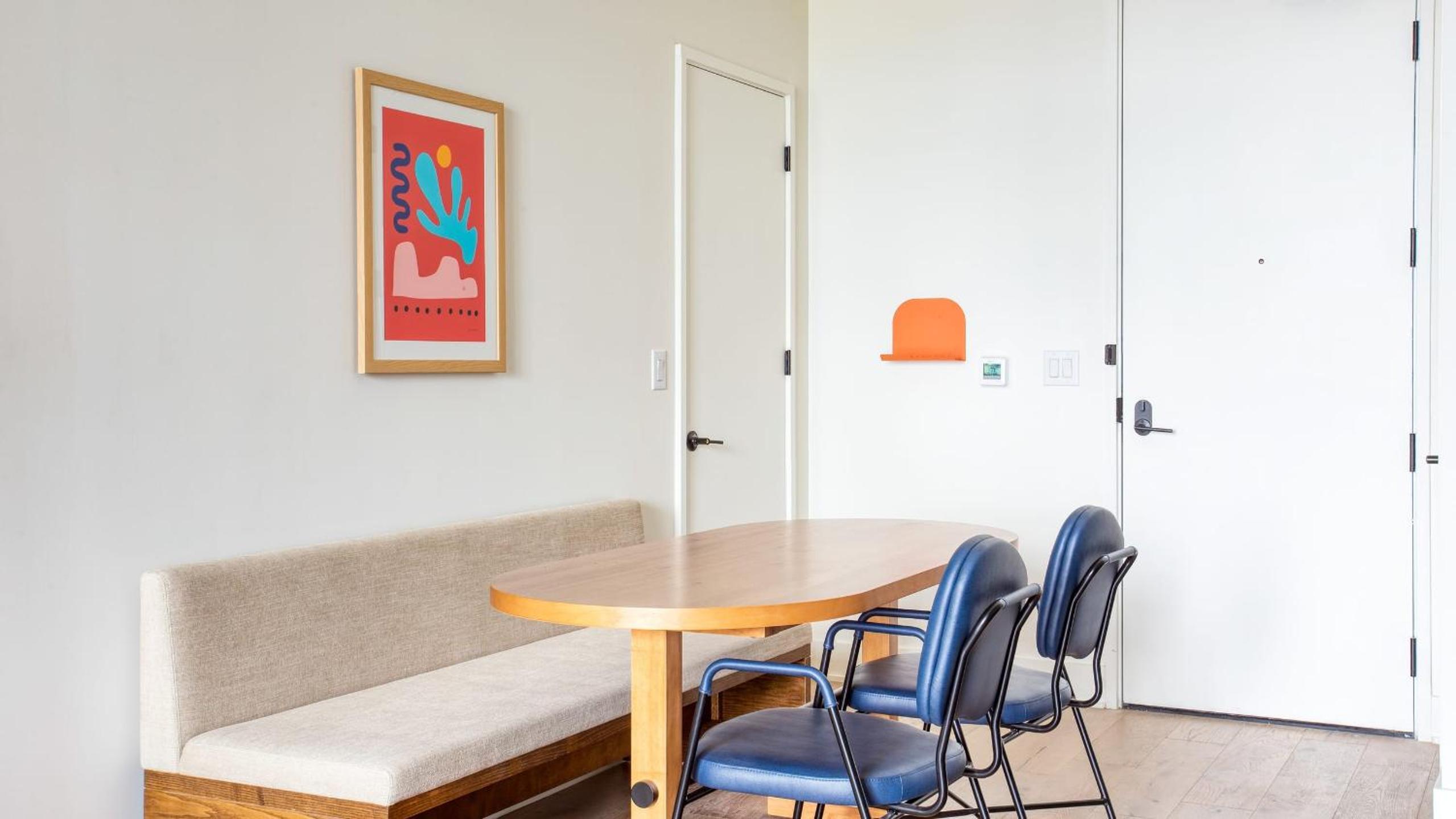 Sleeps 34 11 Condos in New Austin High Rise w Rooftop Pool Gym Yoga Studio