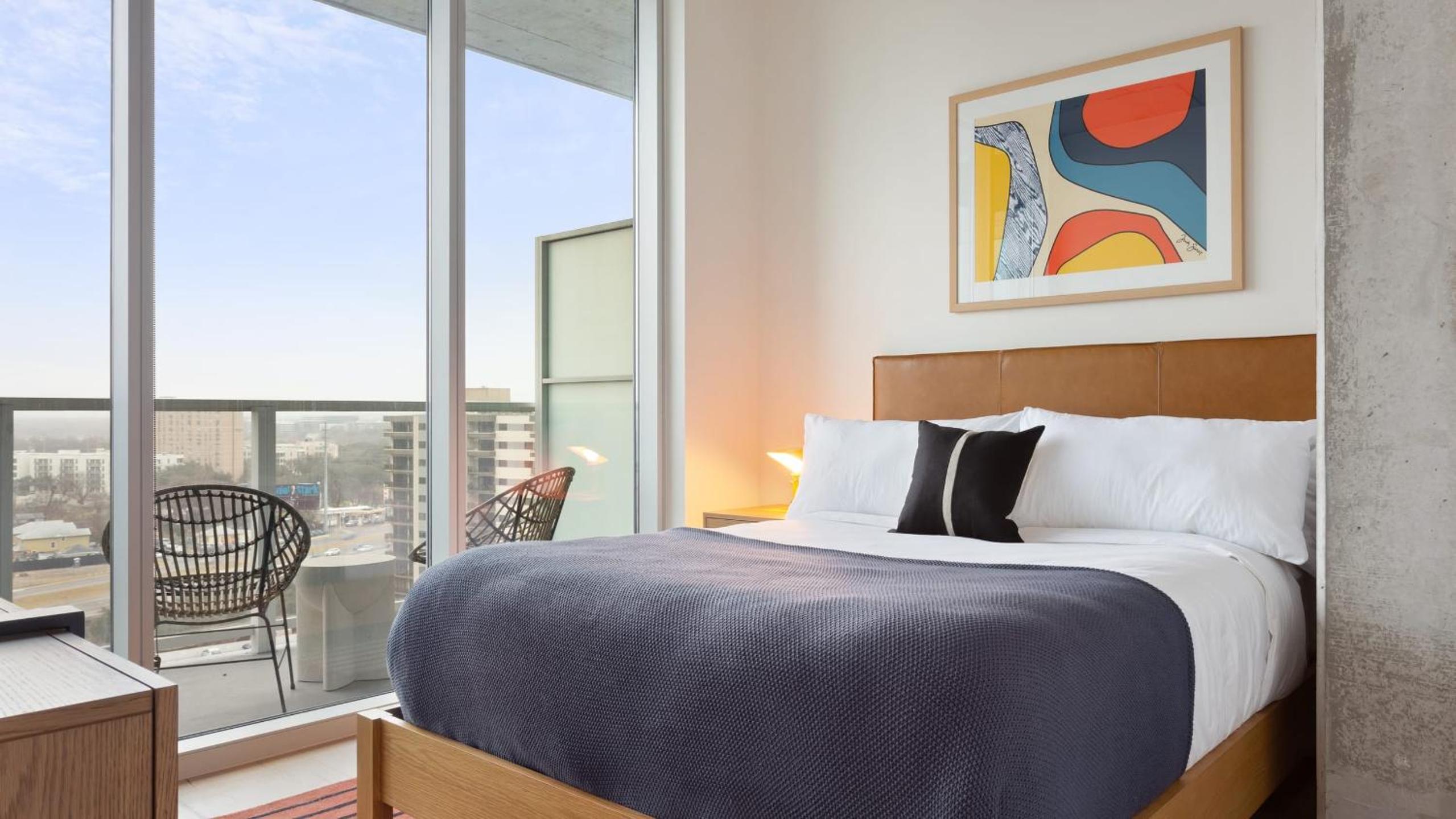 Sleeps 34 11 Condos in New Austin High Rise w Rooftop Pool Gym Yoga Studio