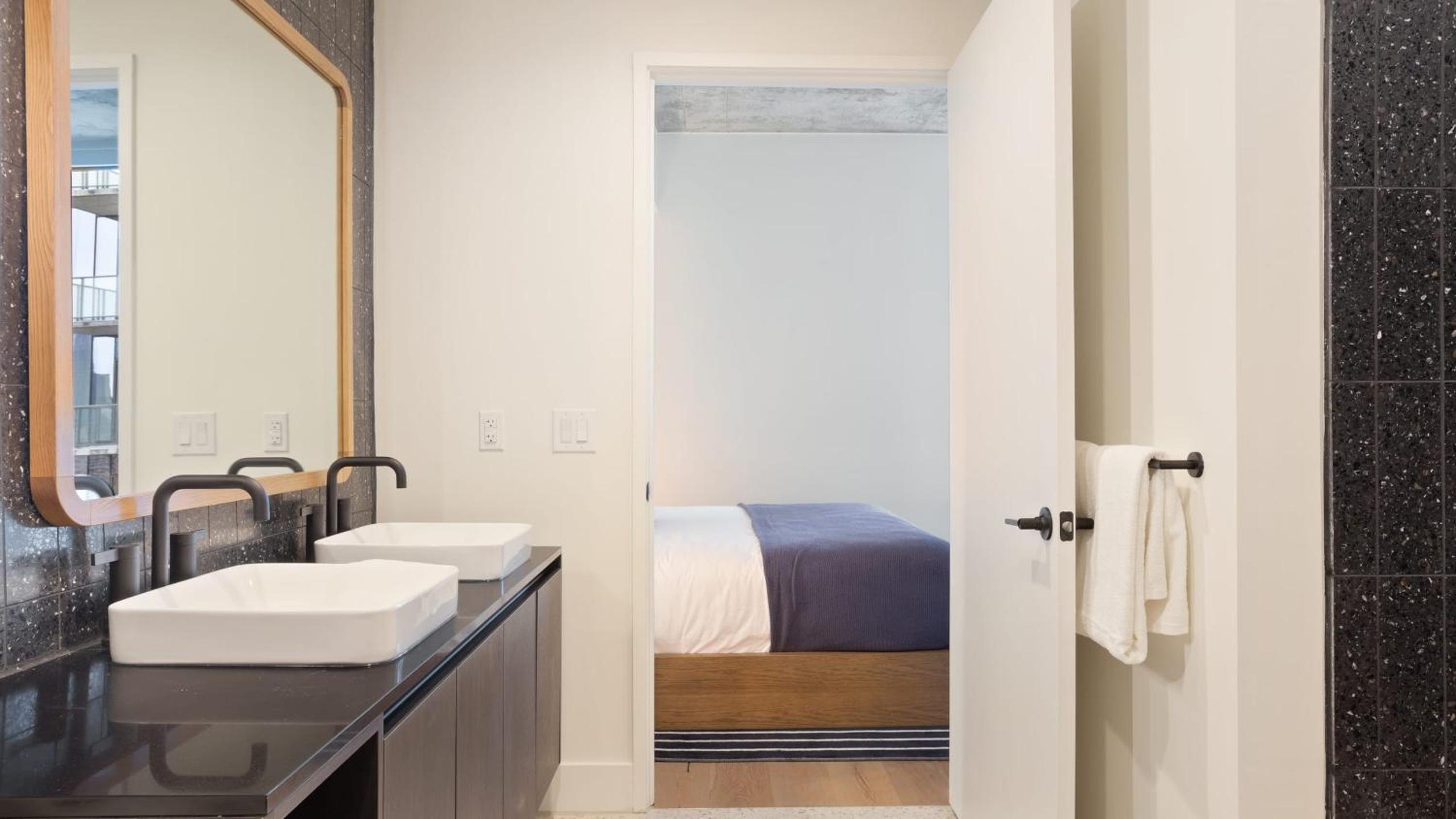 Sleeps 34 11 Condos in New Austin High Rise w Rooftop Pool Gym Yoga Studio