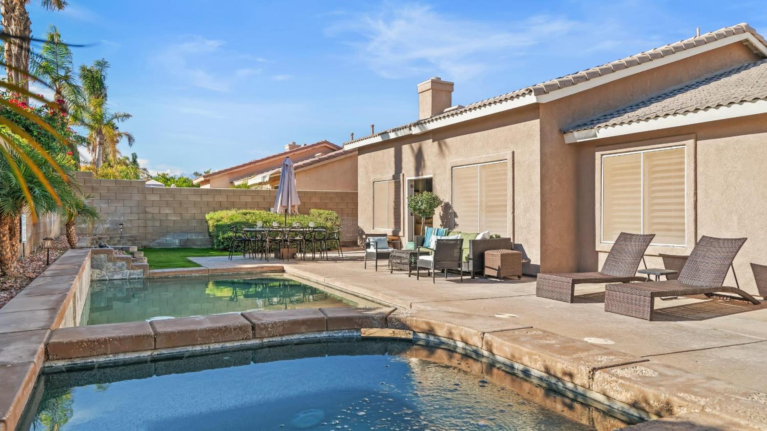 La Quinta Desert Haven Luxe Stay w Private Pool Hot Tub Pool Table