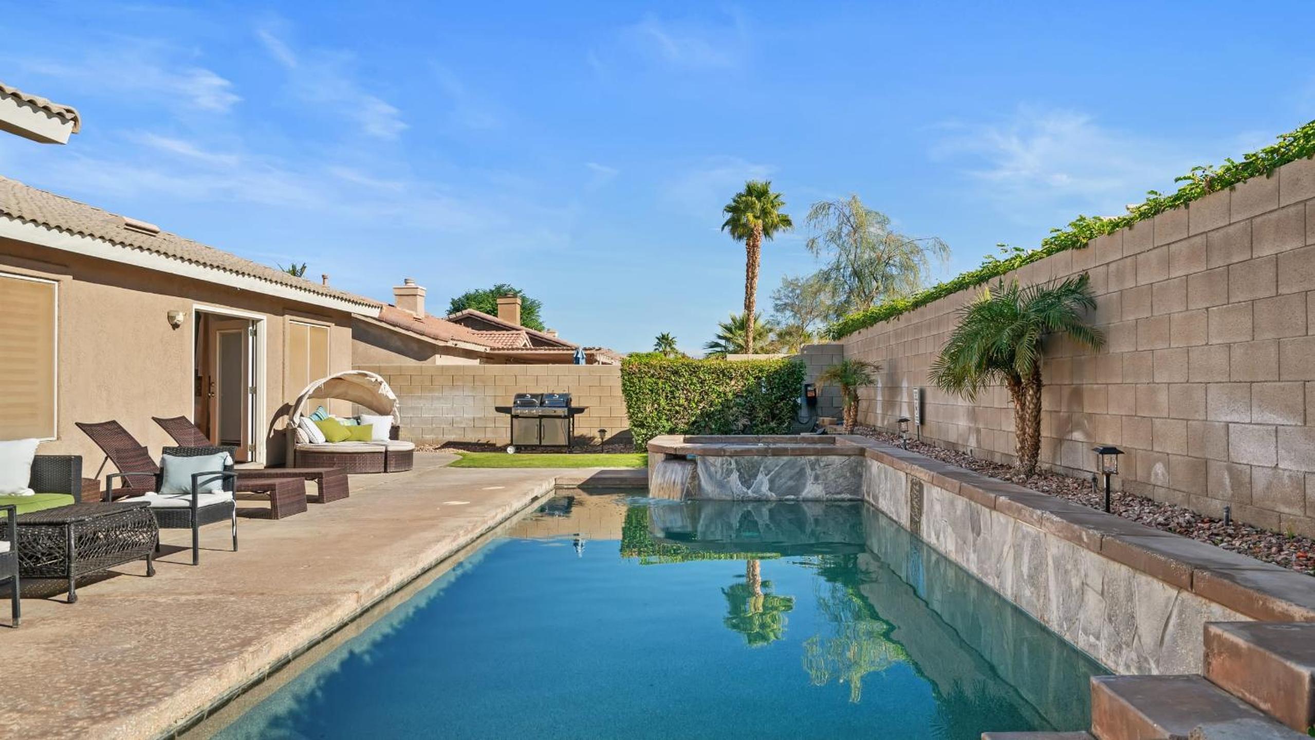 La Quinta Desert Haven Luxe Stay w Private Pool Hot Tub Pool Table
