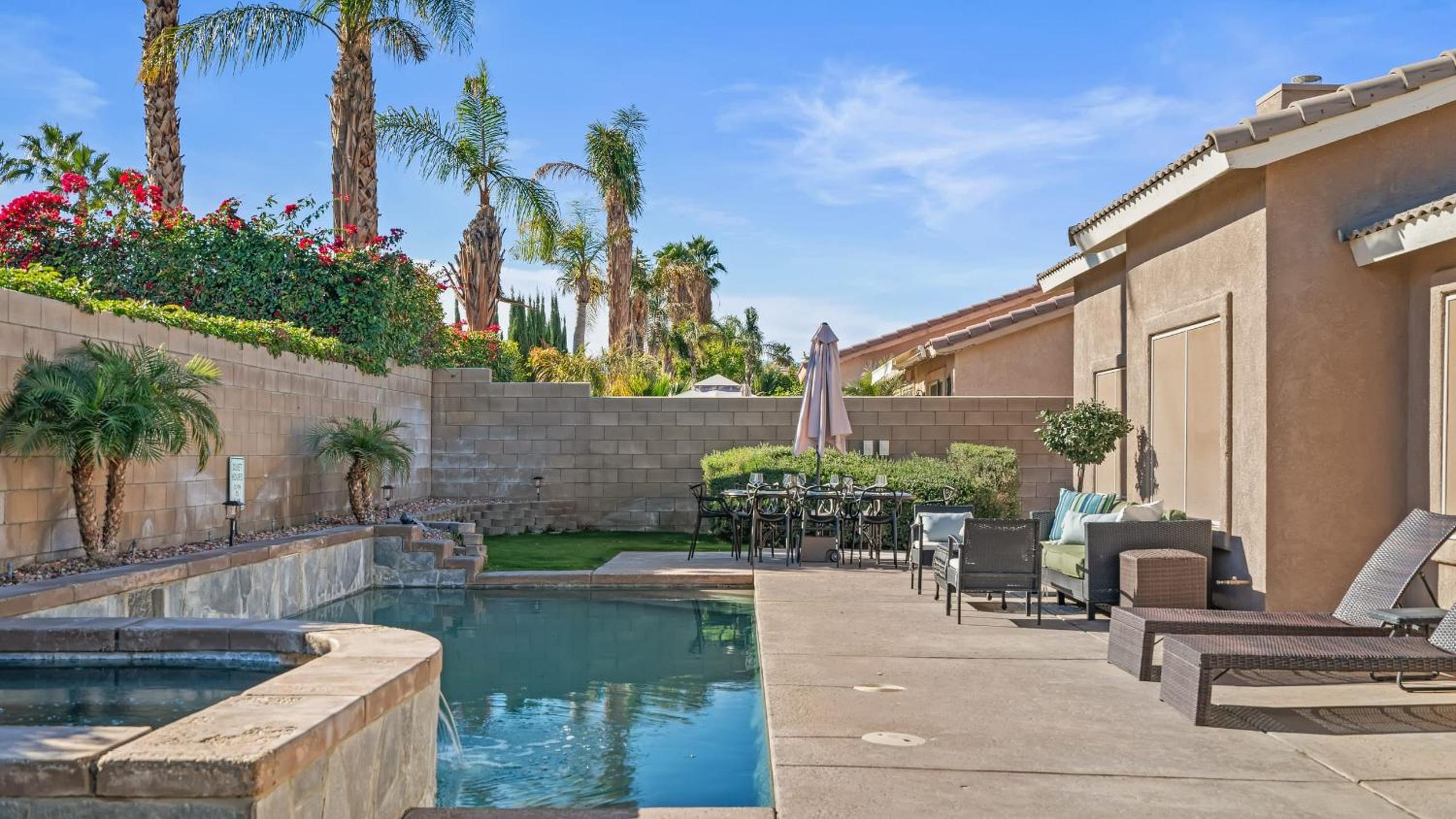 La Quinta Desert Haven Luxe Stay w Private Pool Hot Tub Pool Table