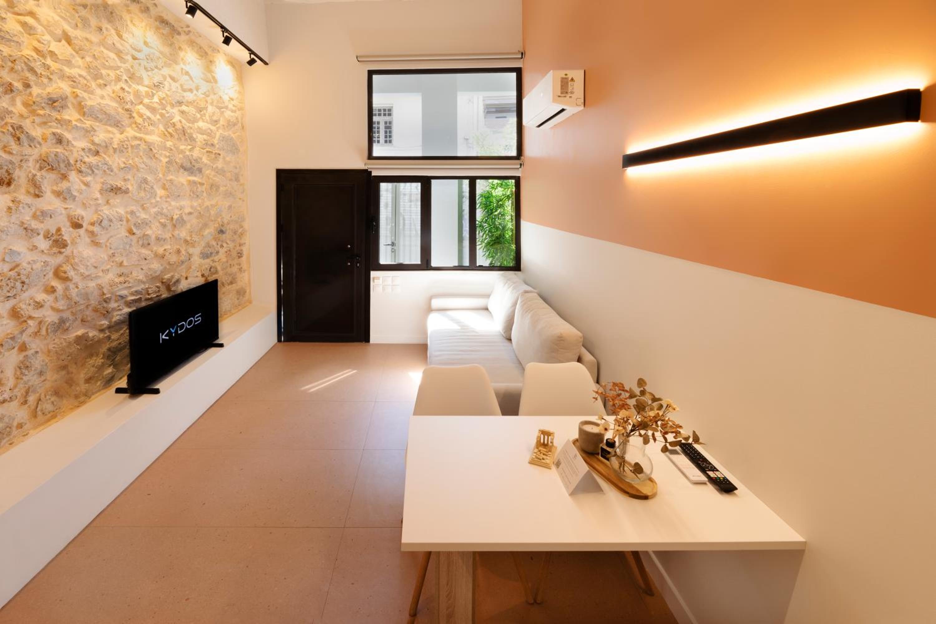 AthenianNest Sarri Boutique Studios Psyrri