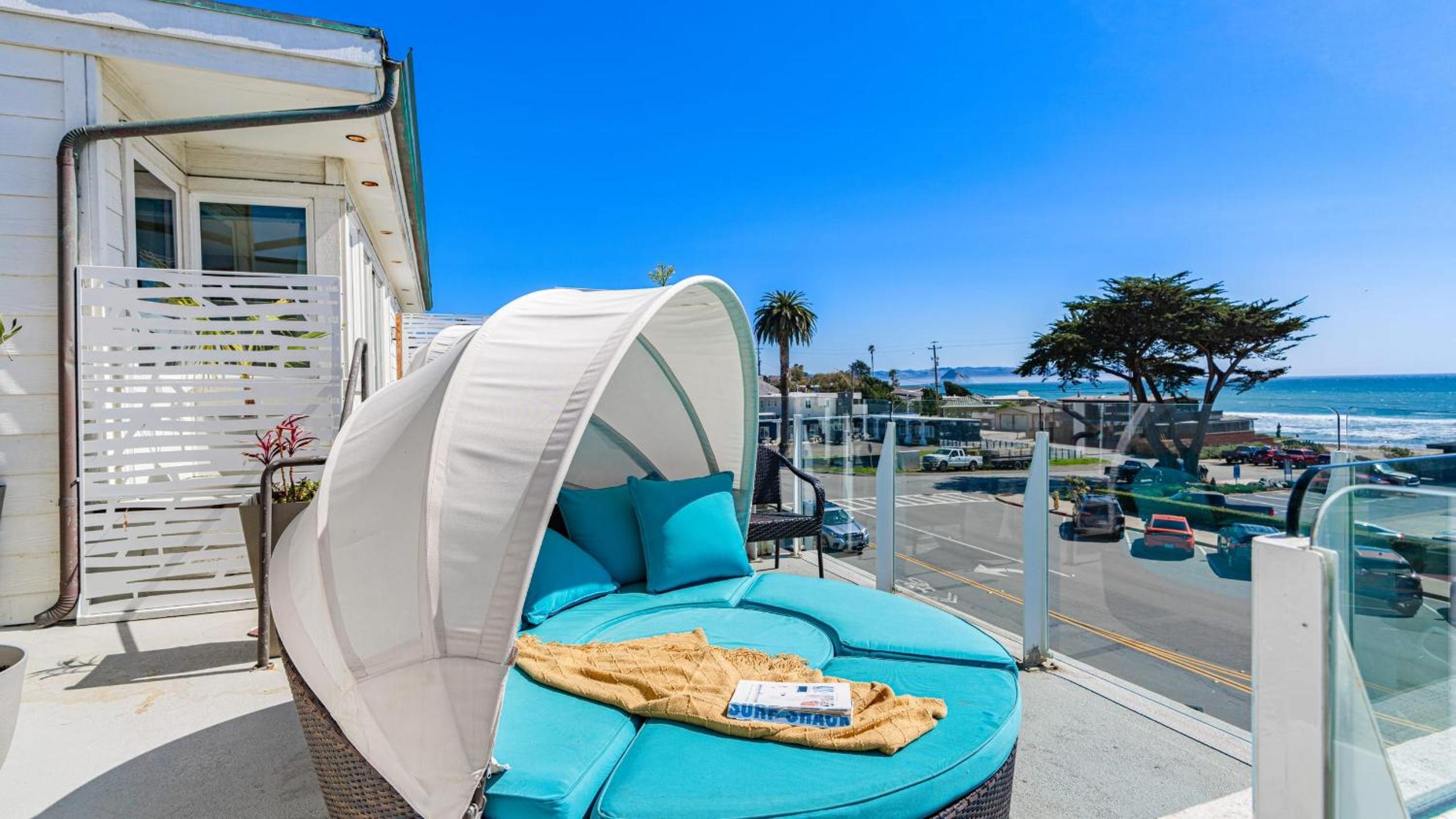 4 Cayucos Bungalows Steps to Beach Sleeps 16 Pet Friendly