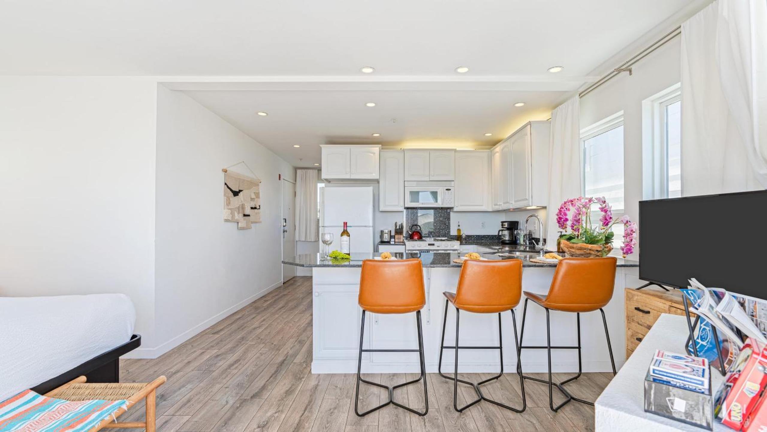 4 Cayucos Bungalows Steps to Beach Sleeps 16 Pet Friendly