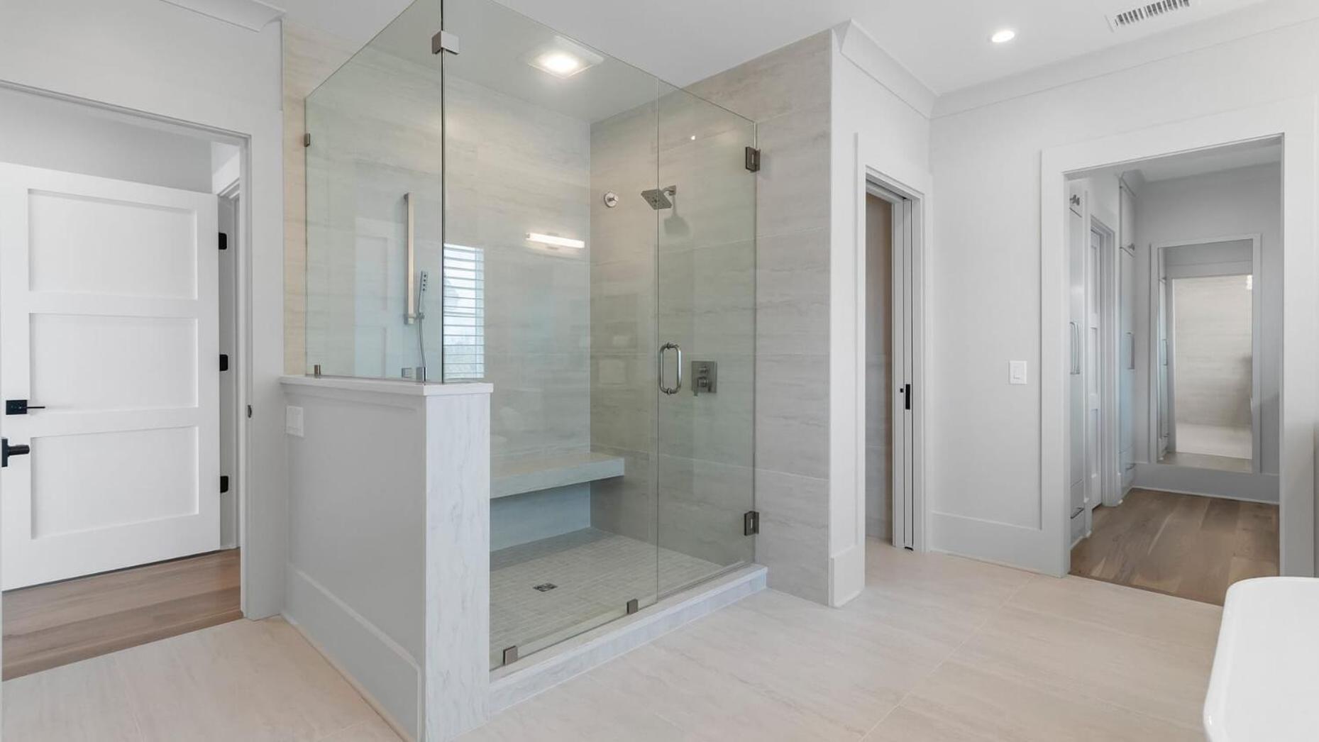 712 Ocean Blvd by AvantStay New Construction w Pool Game Zone Private Beach Access and Oceanfront Views