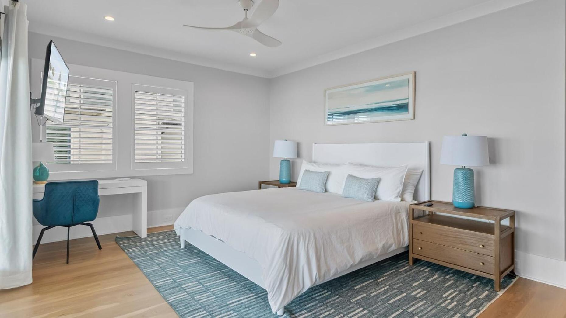 712 Ocean Blvd by AvantStay New Construction w Pool Game Zone Private Beach Access and Oceanfront Views