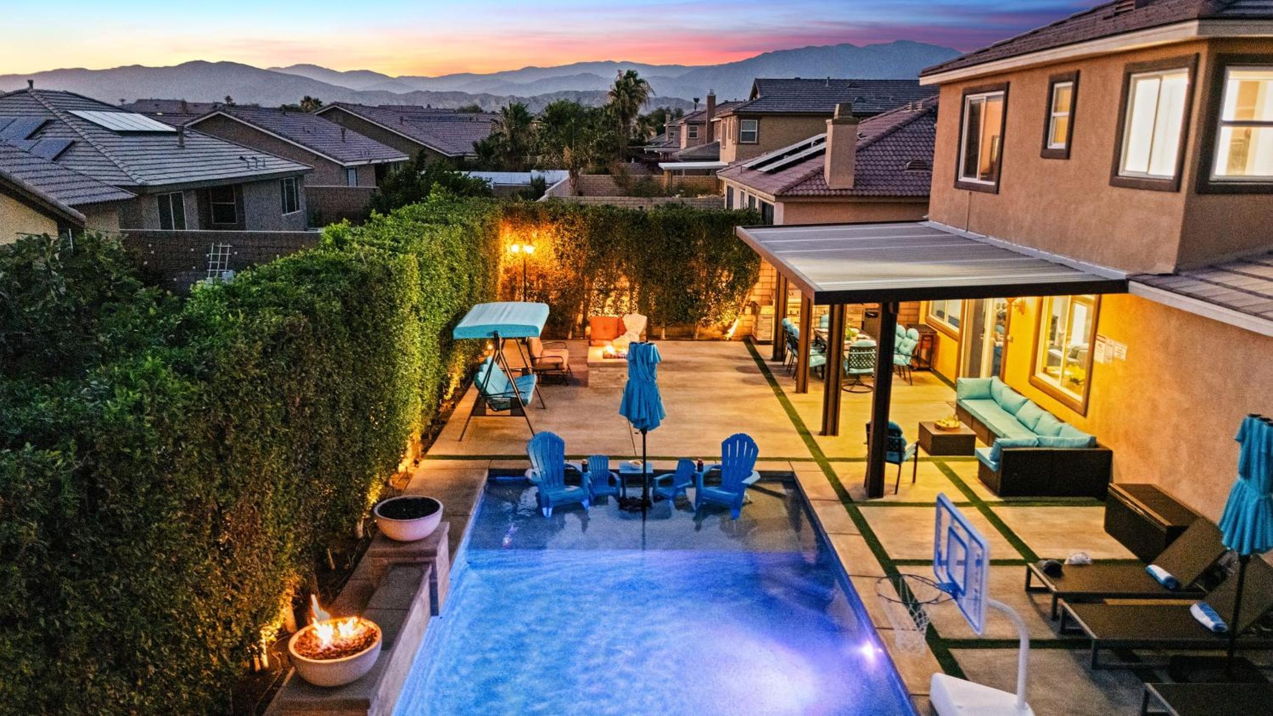 Casa Campo 5BR Desert Oasis w Pool Firepit Outdoor Lounge