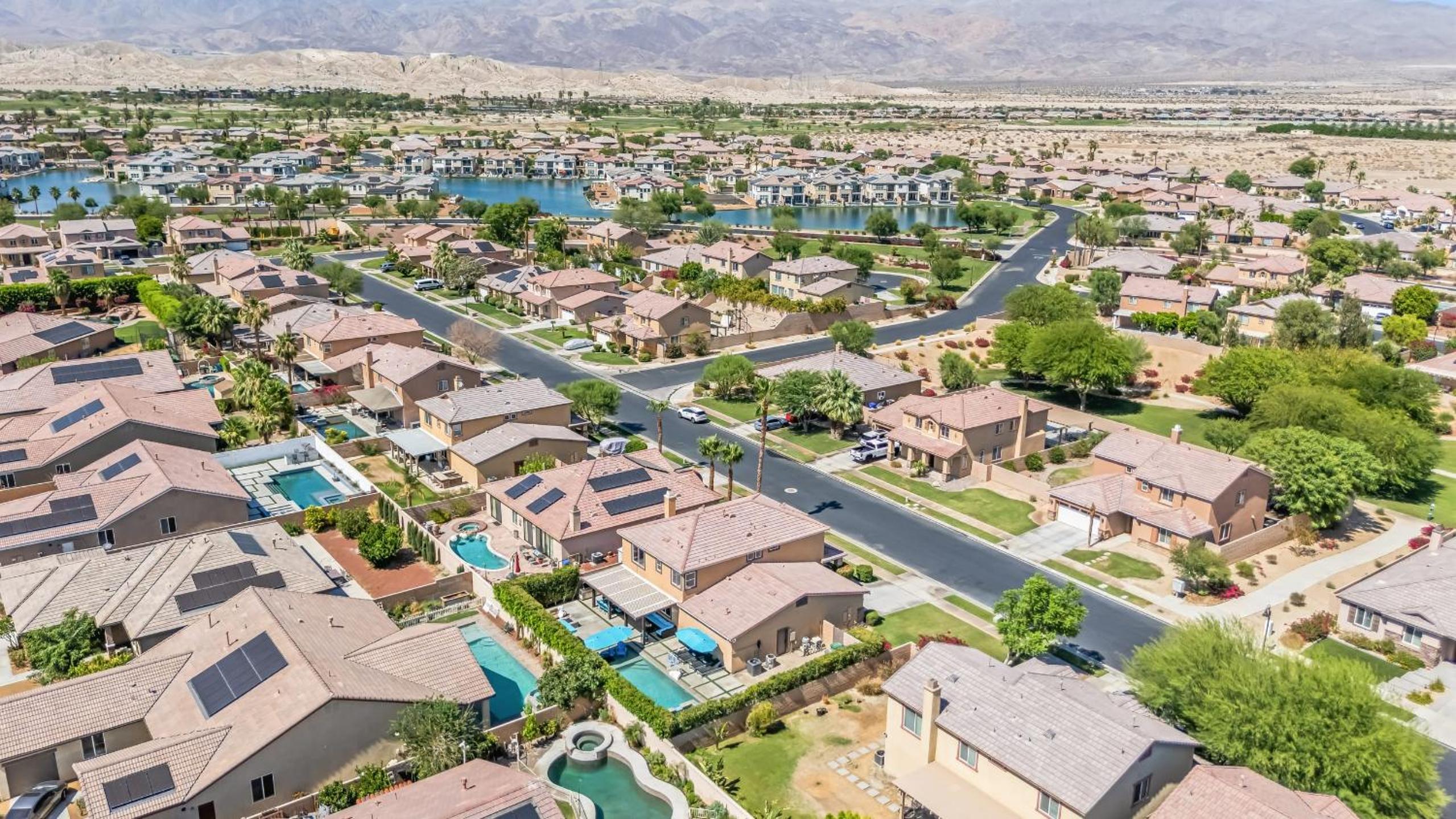 Casa Campo 5BR Desert Oasis w Pool Firepit Outdoor Lounge