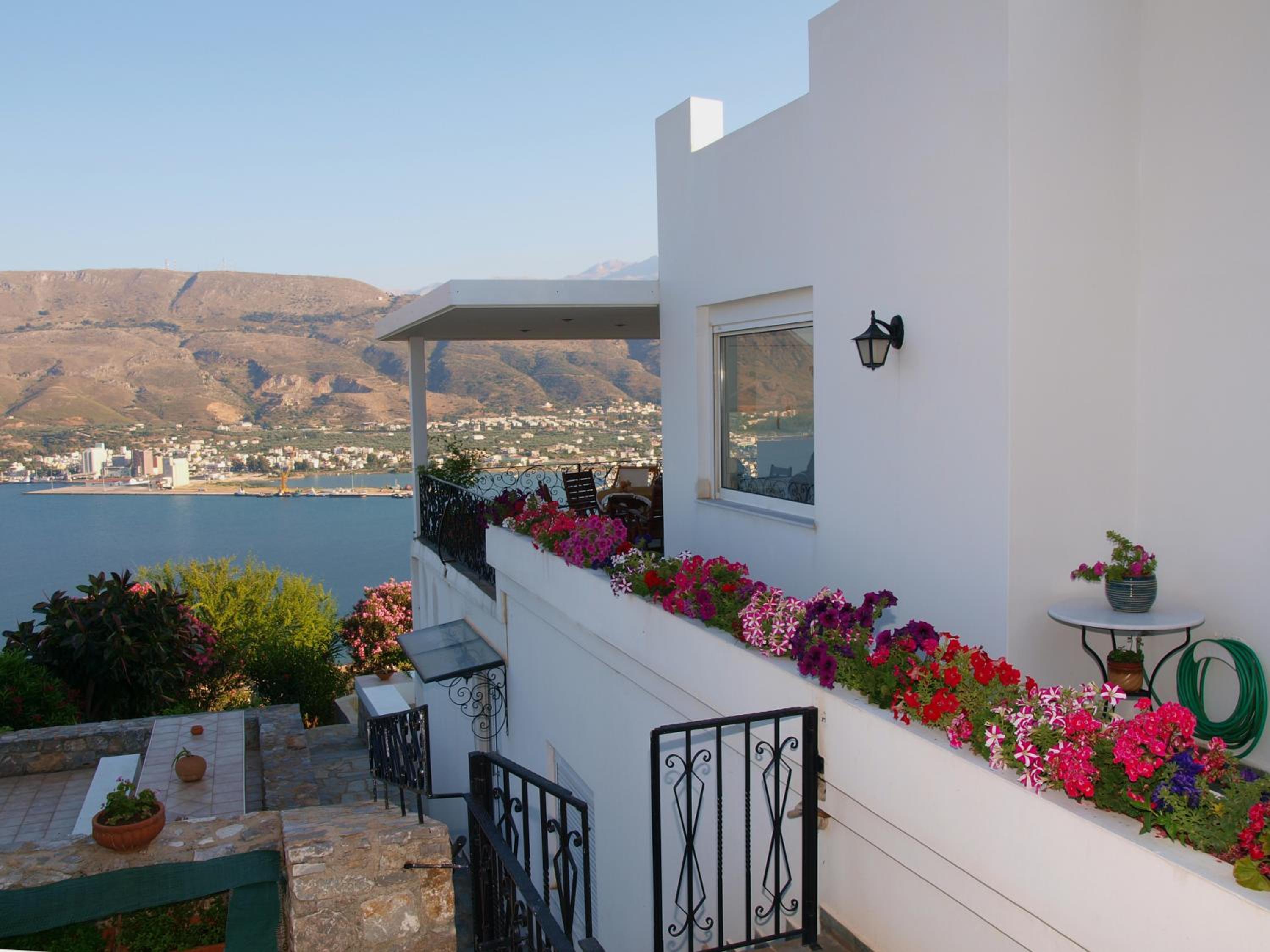 Panoramic Seaview Holiday House view 4