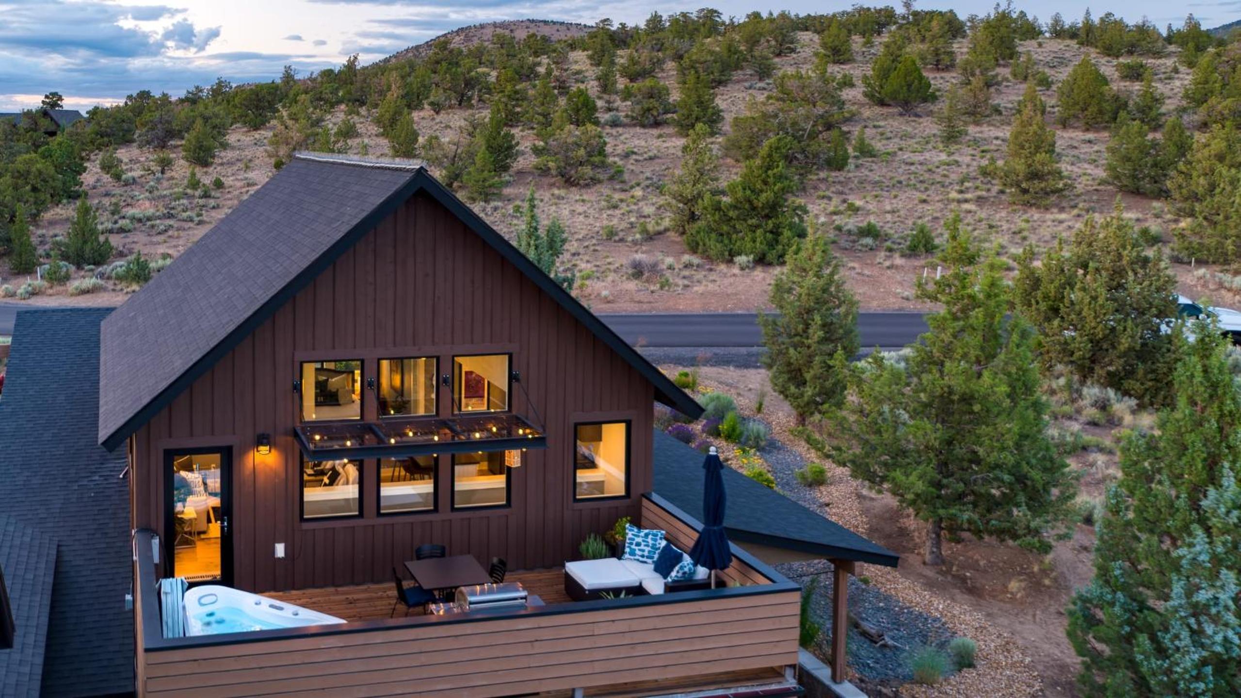 Brasada Ranch Retreat w Hot Tub Views Resort Access w Pools Horseback Riding Sports and More Hat Rock Loop by AvantStay