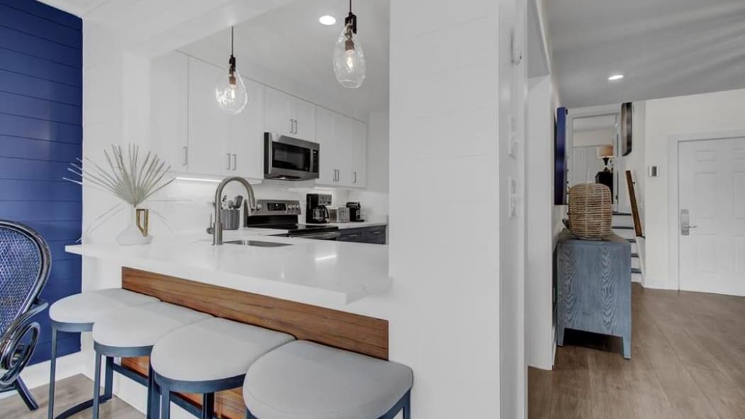 44 Fairway Dunes by AvantStay Steps from the Beach Pool TennisPickleball Courts