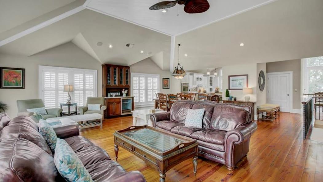 5 32nd Avenue by AvantStay Gourmet Kitchen Pool Balconies