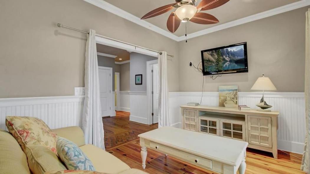 5 32nd Avenue by AvantStay Gourmet Kitchen Pool Balconies