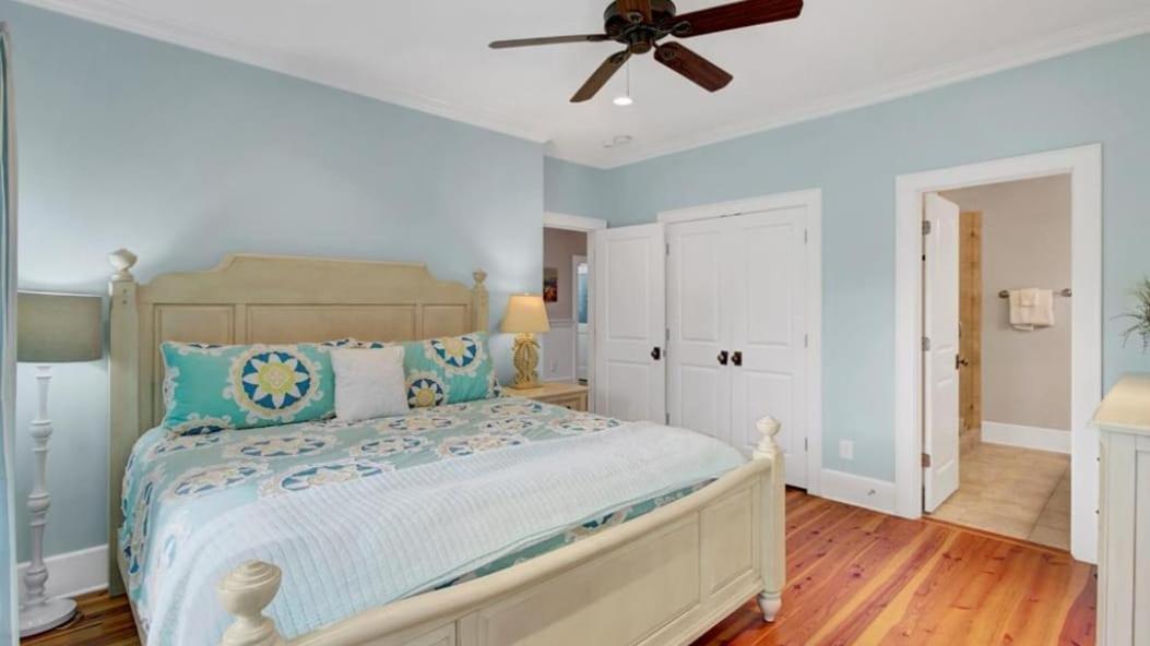 5 32nd Avenue by AvantStay Gourmet Kitchen Pool Balconies