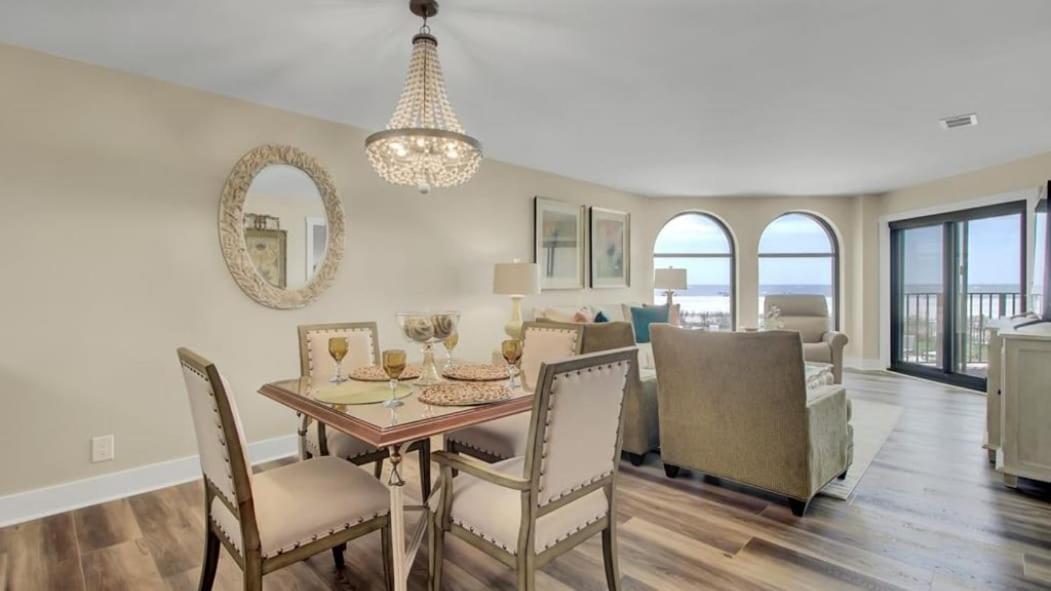 117 Seascape by AvantStay Oceanfront Breathtaking Views Communal Swimming Pool