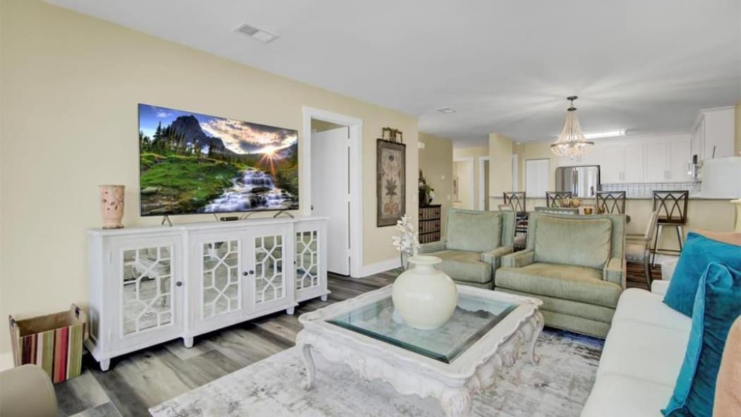 117 Seascape by AvantStay Oceanfront Breathtaking Views Communal Swimming Pool