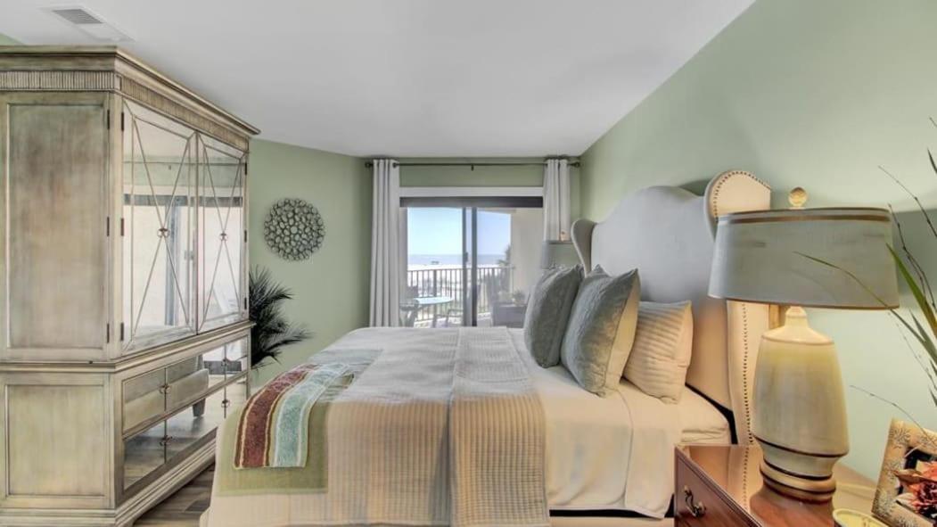 117 Seascape by AvantStay Oceanfront Breathtaking Views Communal Swimming Pool