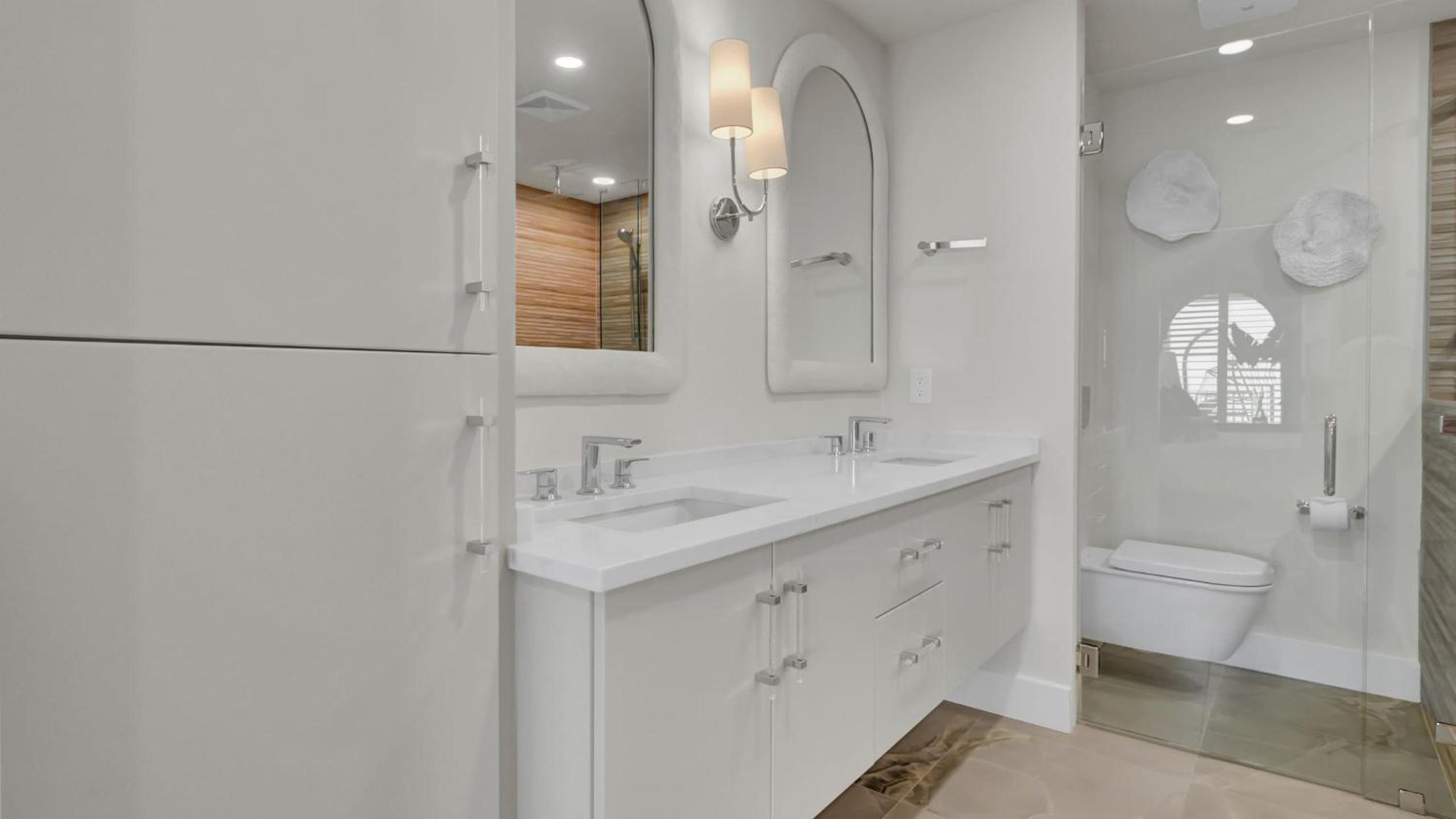 516 Seascape Oceanfront Condo with Pool Access in Wild Dunes