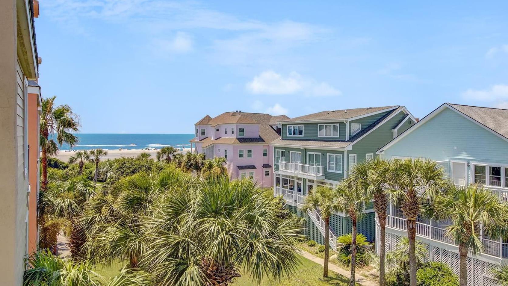 103 Grand Pavilion by AvantStay Steps to Beach