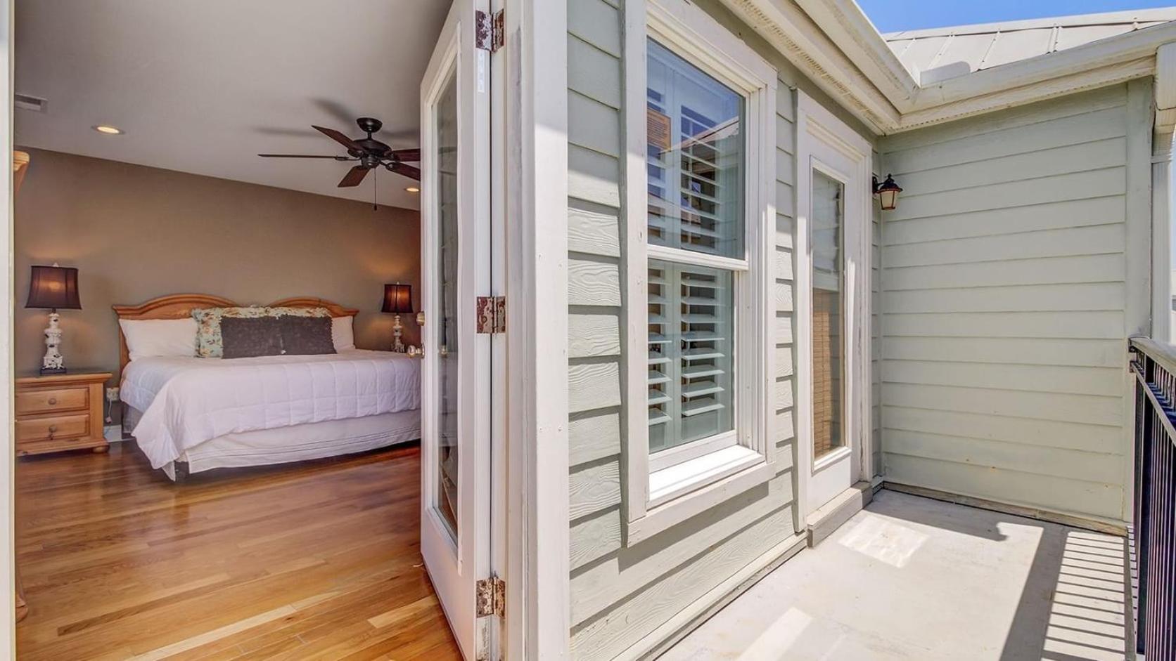 103 Grand Pavilion by AvantStay Steps to Beach