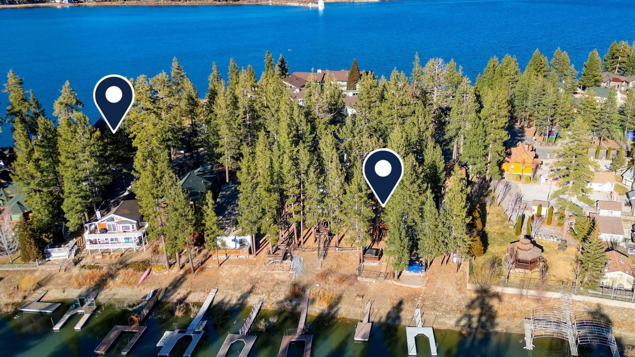 2 Lakefront Homes by AvantStay Sleeps 23 Private DockBeach Hot Tub Fire Pit Deck Views