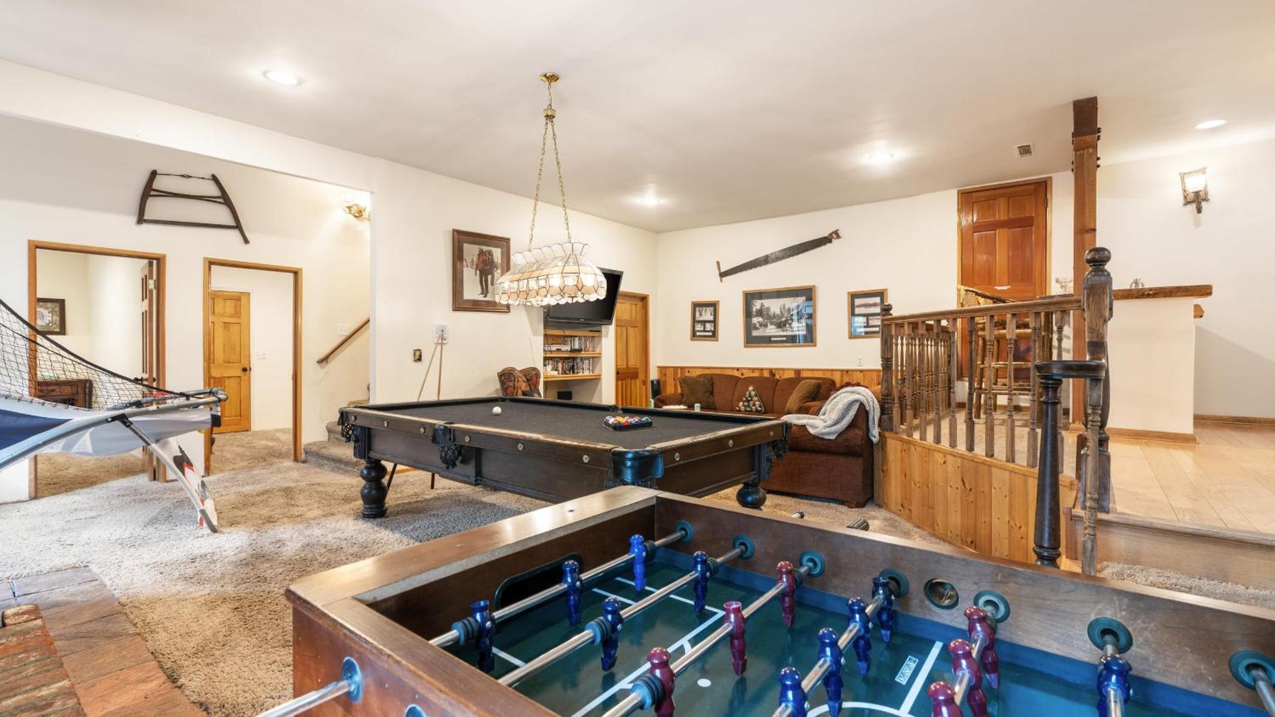Lakeview Cabin w Game Room Deck Near Ski Slopes Trails Sleeps 16 Waterview by AvantStay