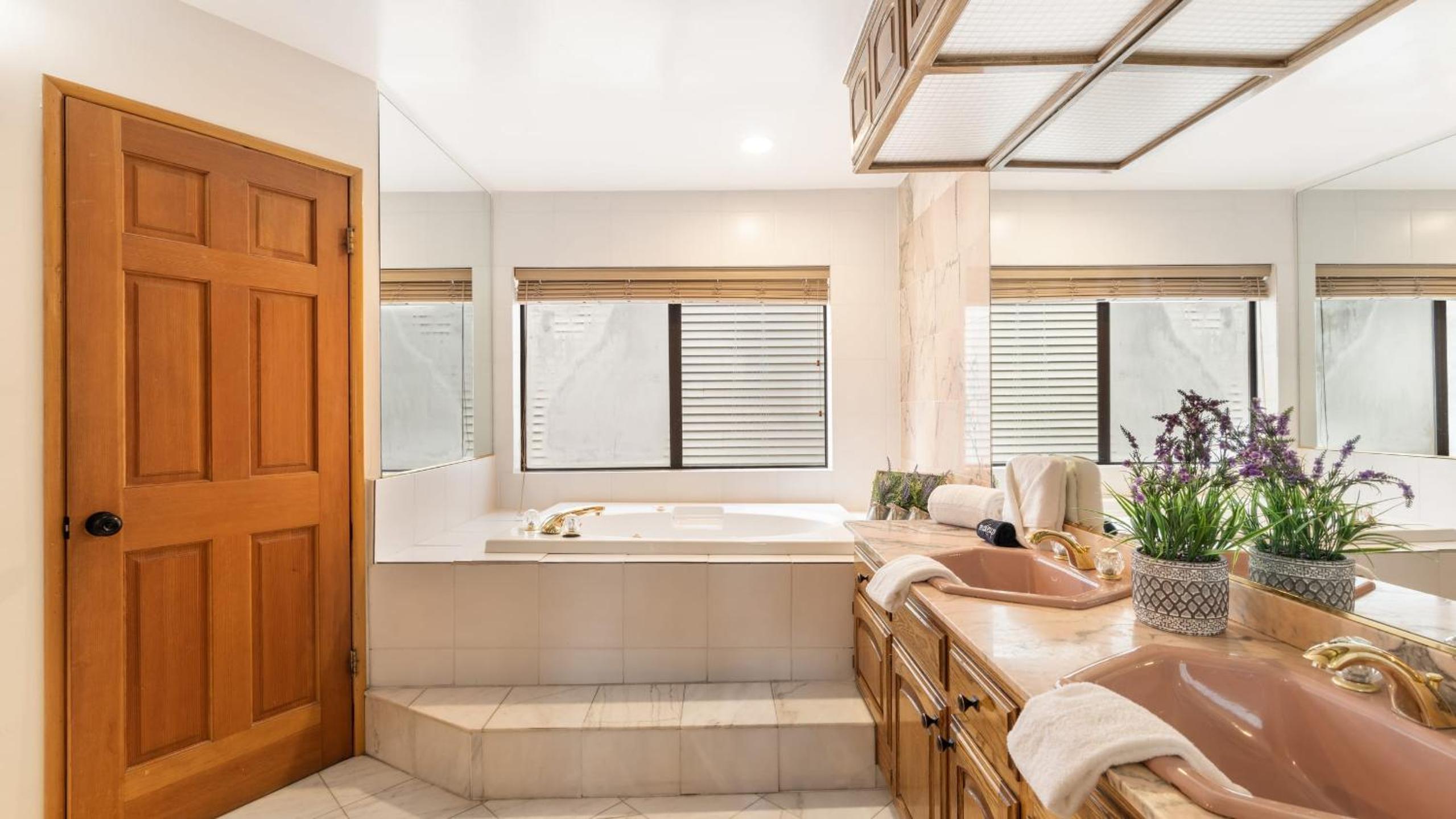 Lakeview Cabin w Game Room Deck Near Ski Slopes Trails Sleeps 16 Waterview by AvantStay