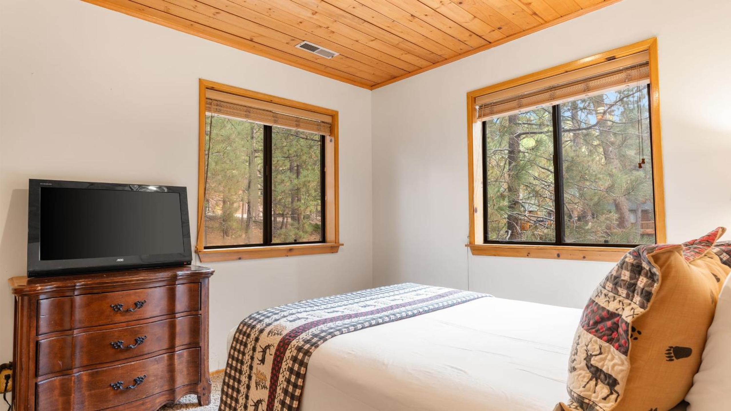 Lakeview Cabin w Game Room Deck Near Ski Slopes Trails Sleeps 16 Waterview by AvantStay