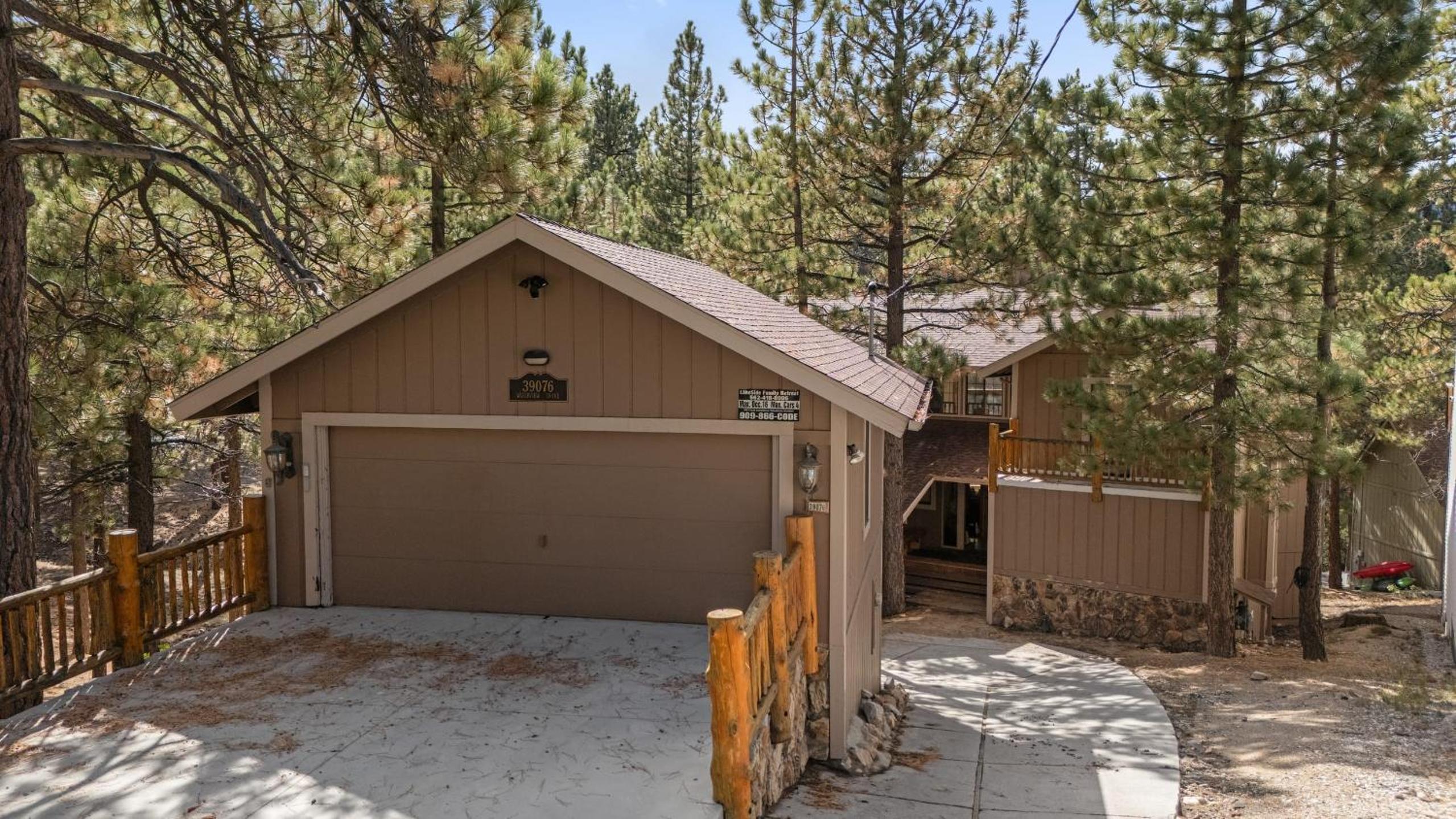Lakeview Cabin w Game Room Deck Near Ski Slopes Trails Sleeps 16 Waterview by AvantStay