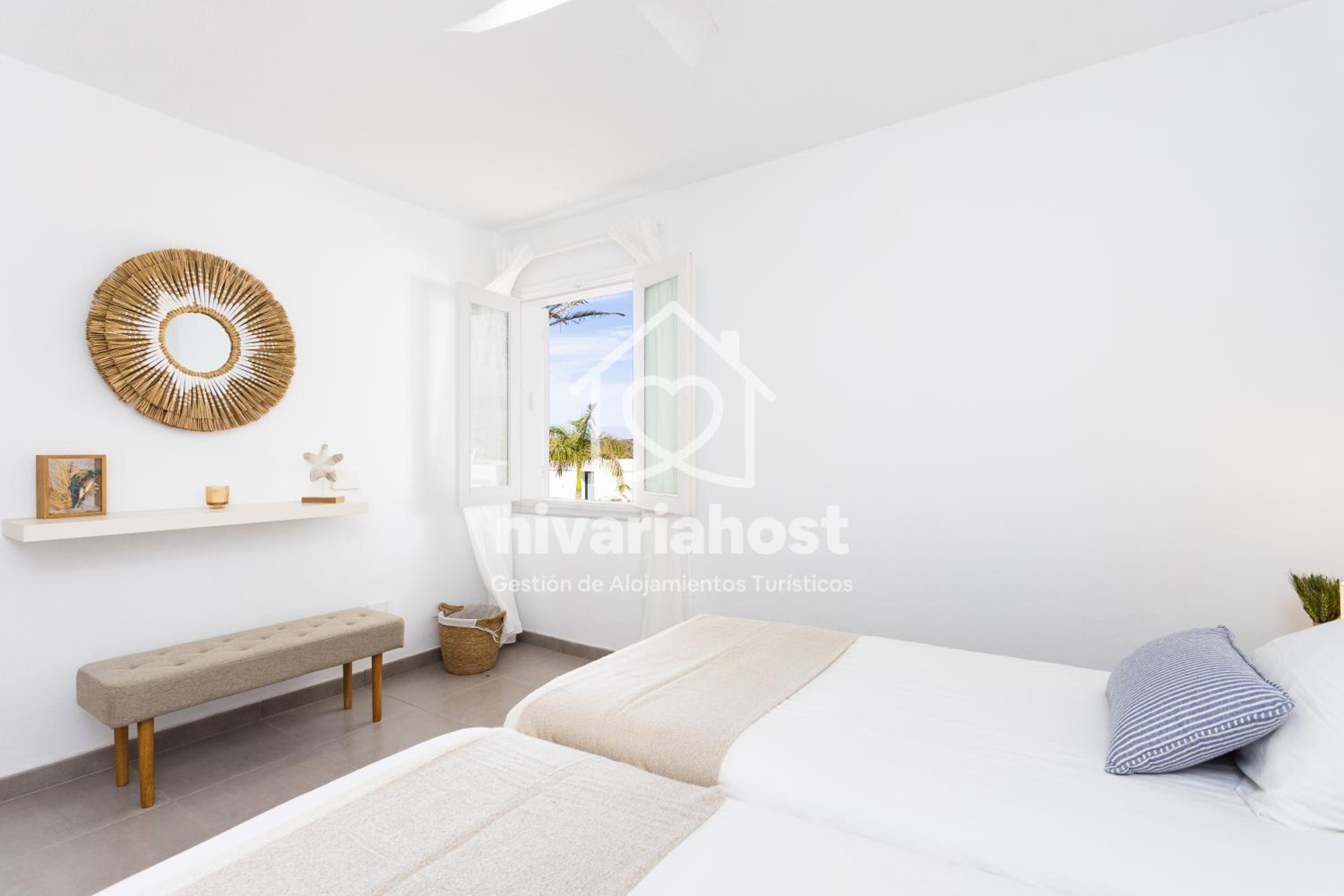 Private Pool Villa, Bellavista by Nivariahost
