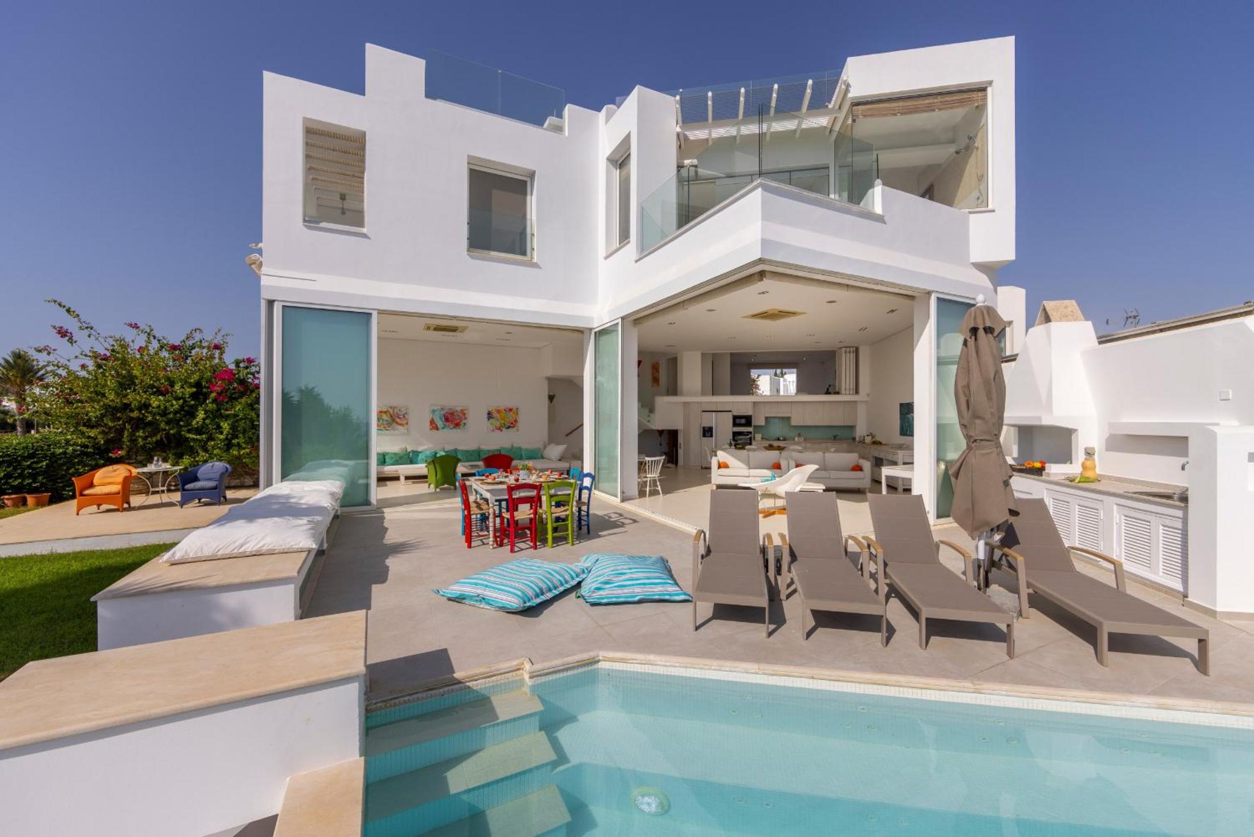 Protaras Seafront Villa AleMar